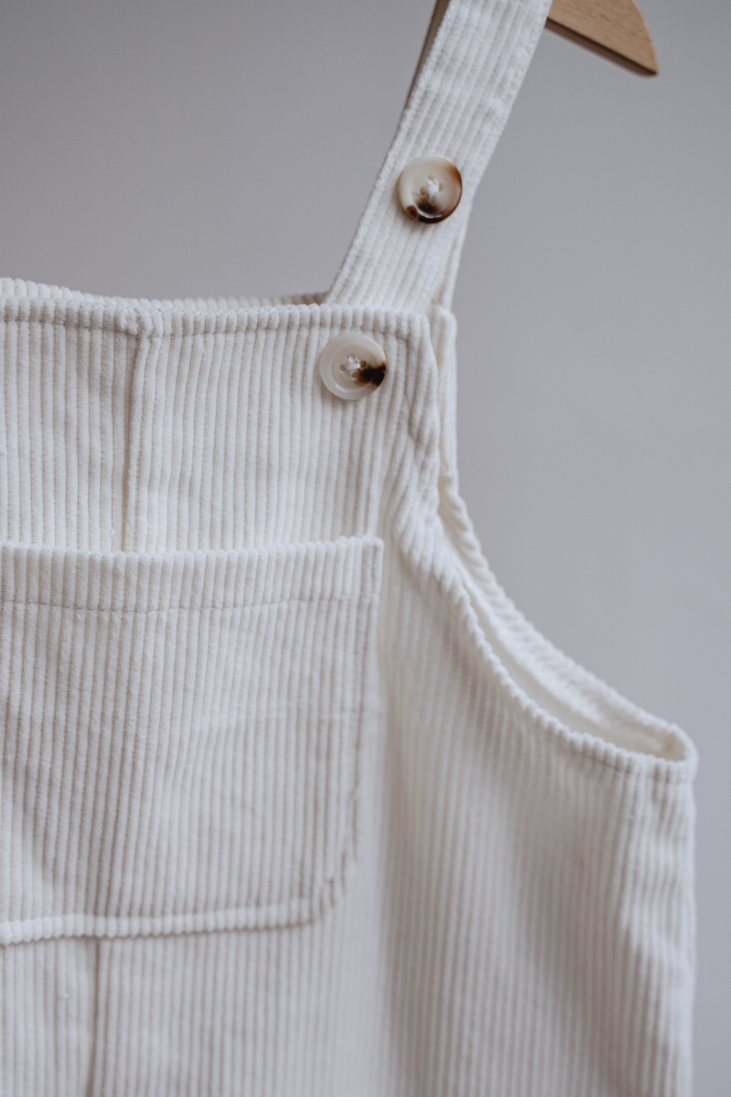 ВЕЛЬВЕТОВЫЙ КОМБИНЕЗОН МОЛОЧНЫЙ 95-105. Фотостудия в Люберцах