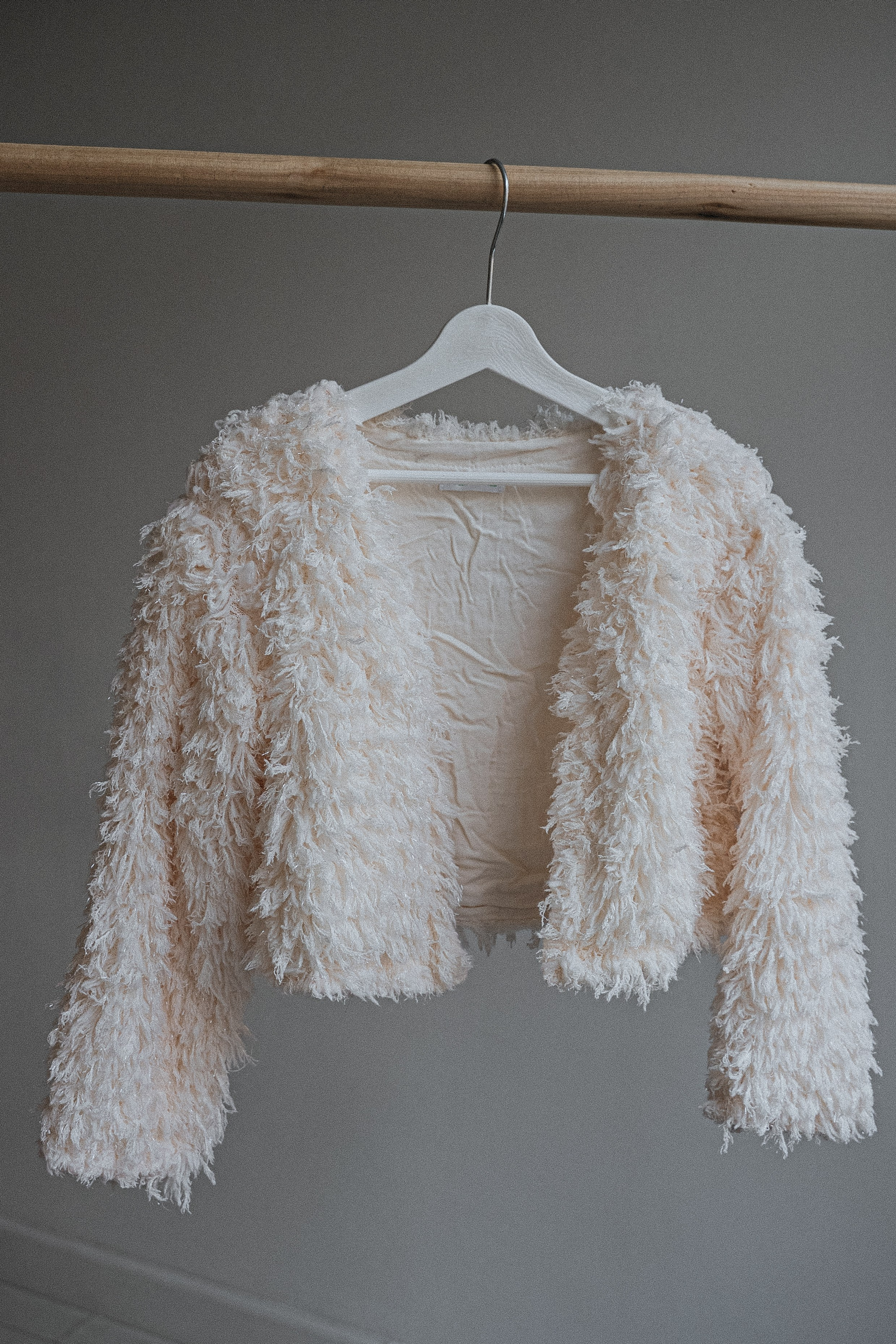 ЖАКЕТ ПУШИСТЫЙ 116-130. Фотостудия в Люберцах