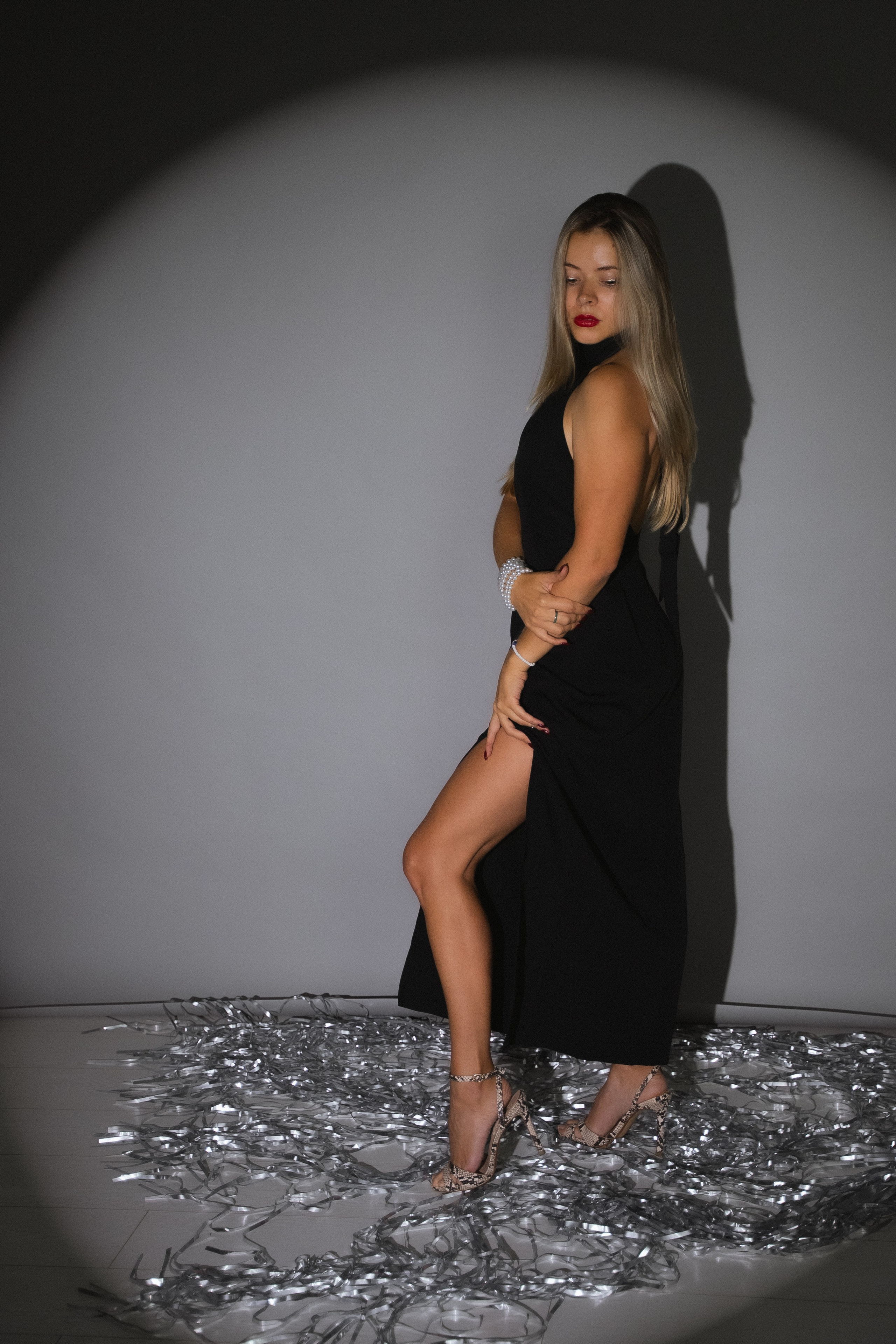 ПЛАТЬЕ ВЕЧЕРНЕЕ С ОТКРЫТОЙ СПИНОЙ. Фотостудия в Люберцах