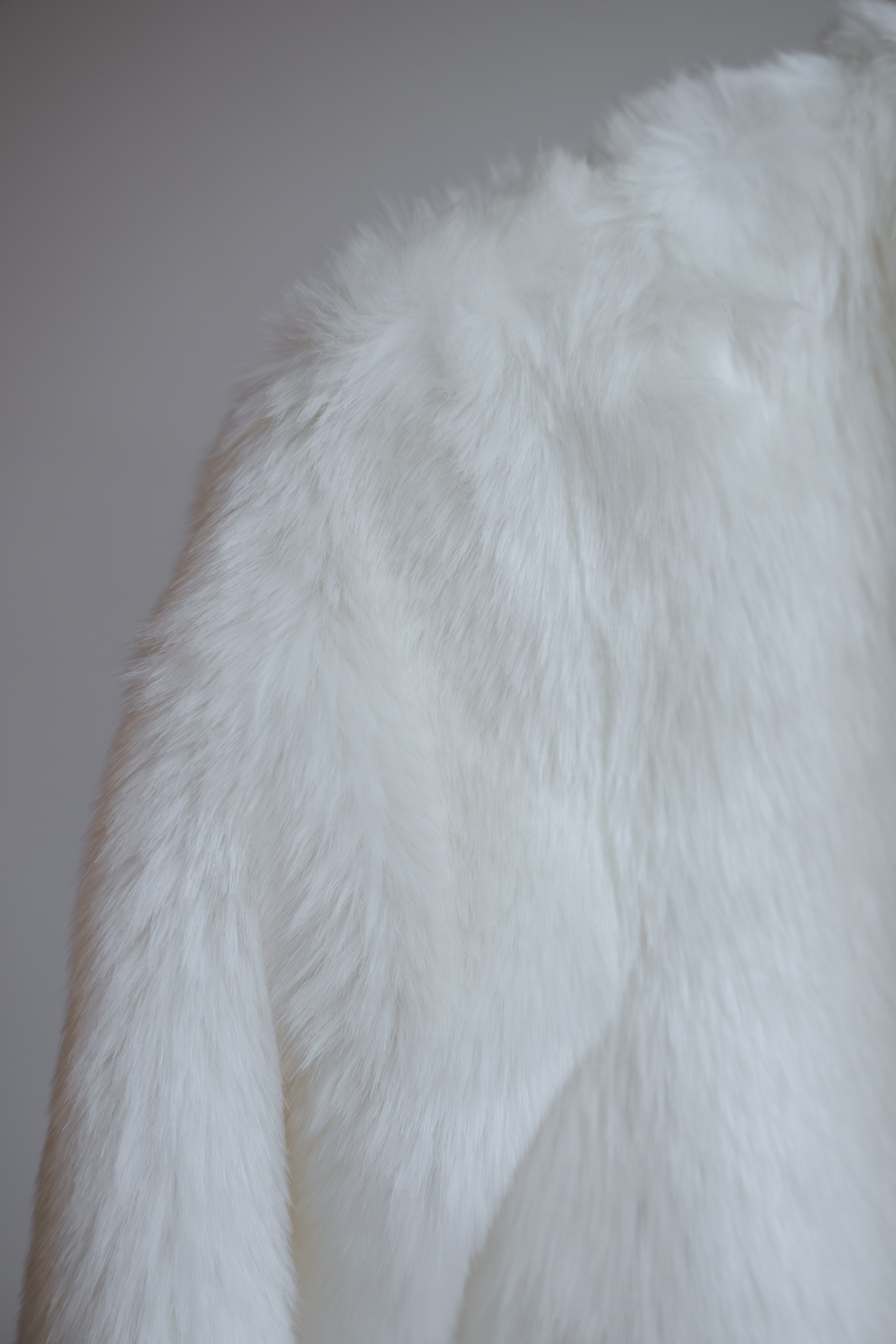 МЕХОВАЯ БЕЛАЯ ШУБКА M-XL. Фотостудия в Люберцах