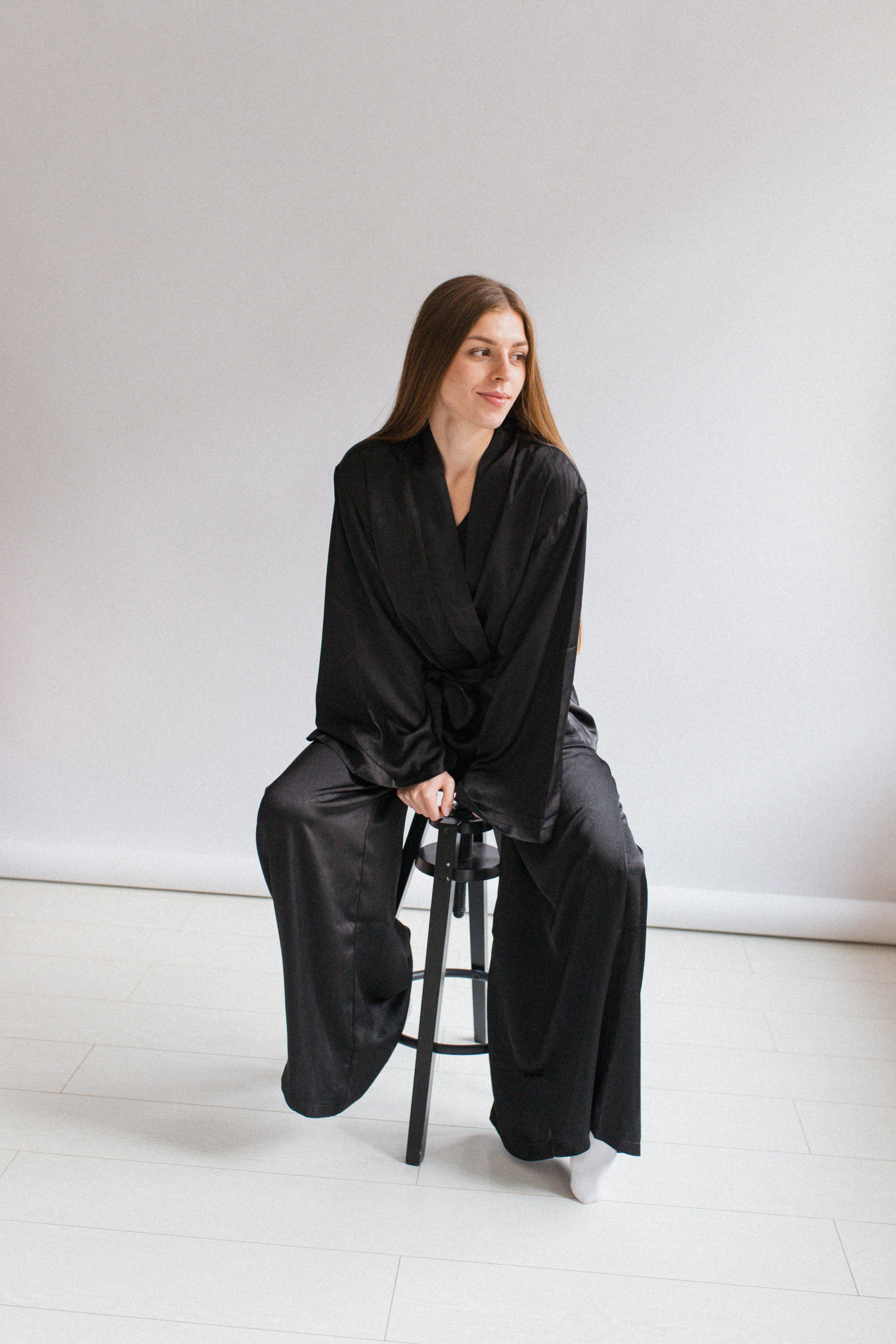 КОСТЮМ КИМОНО ЧЕРНЫЙ. Фотостудия в Люберцах