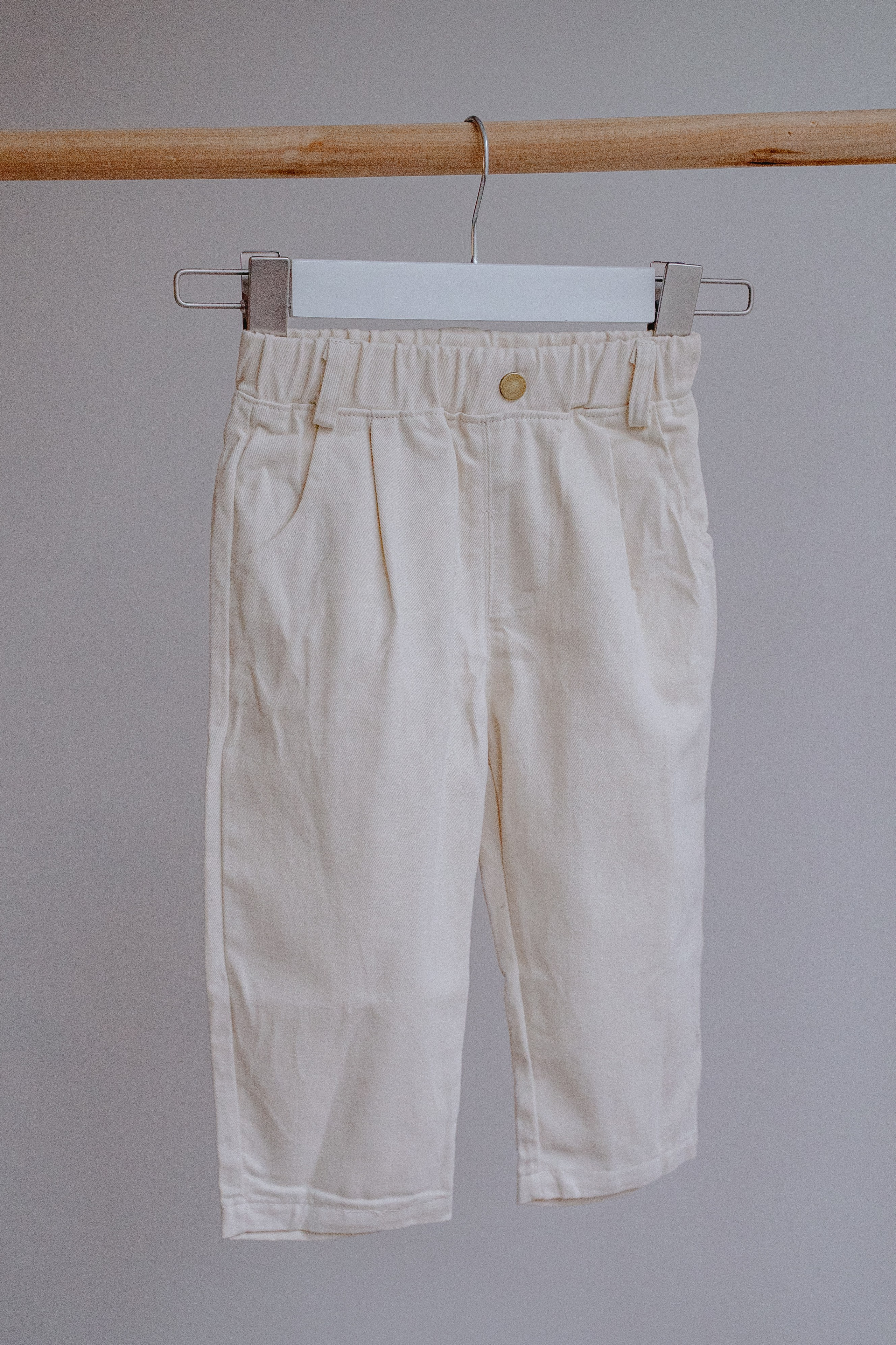 СВЕТЛЫЕ БЕЖЕВЫЕ БРЮКИ 86. Фотостудия в Люберцах