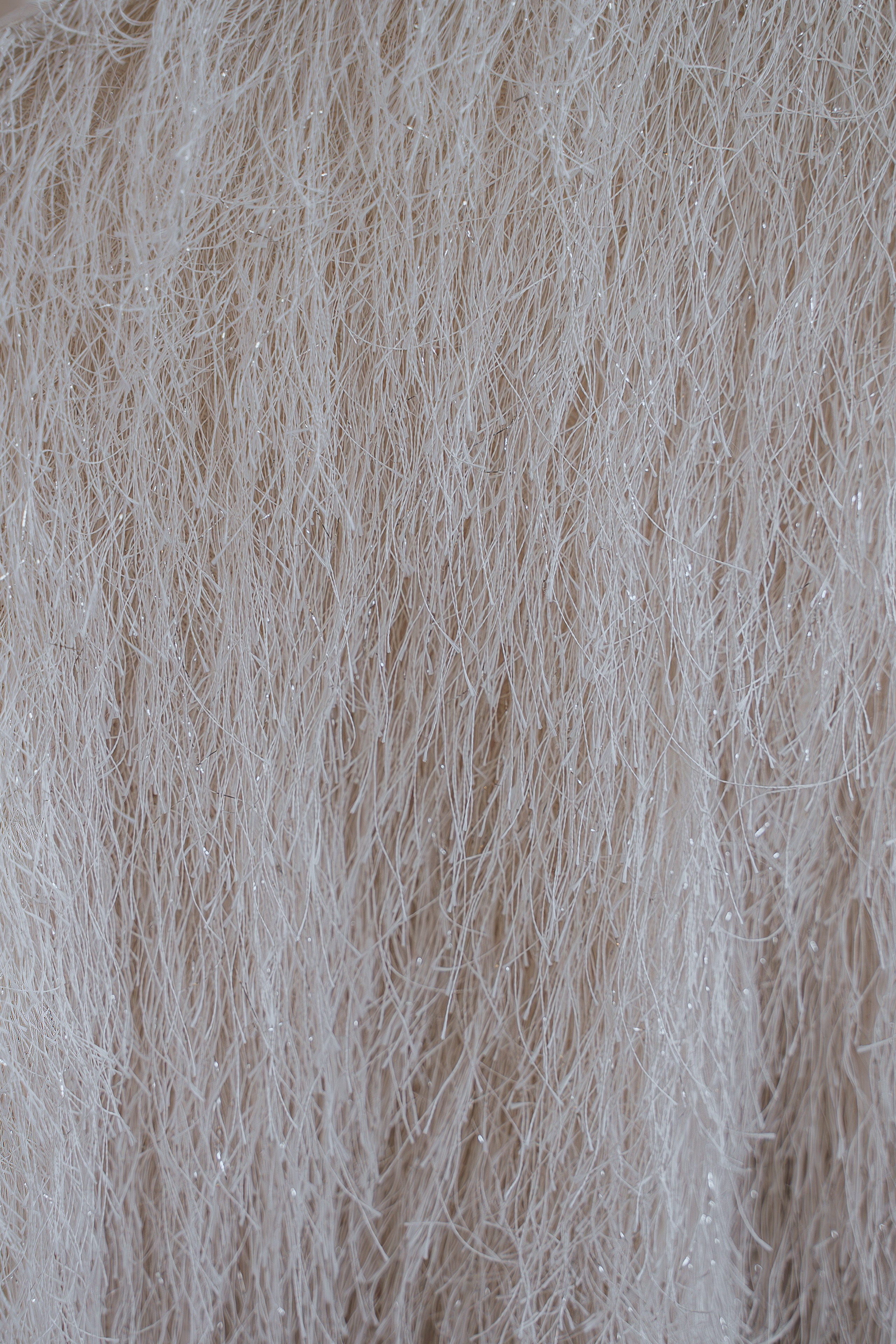 ПУШИСТАЯ БЕЖЕВАЯ ШУБКА 40-48. Фотостудия в Люберцах