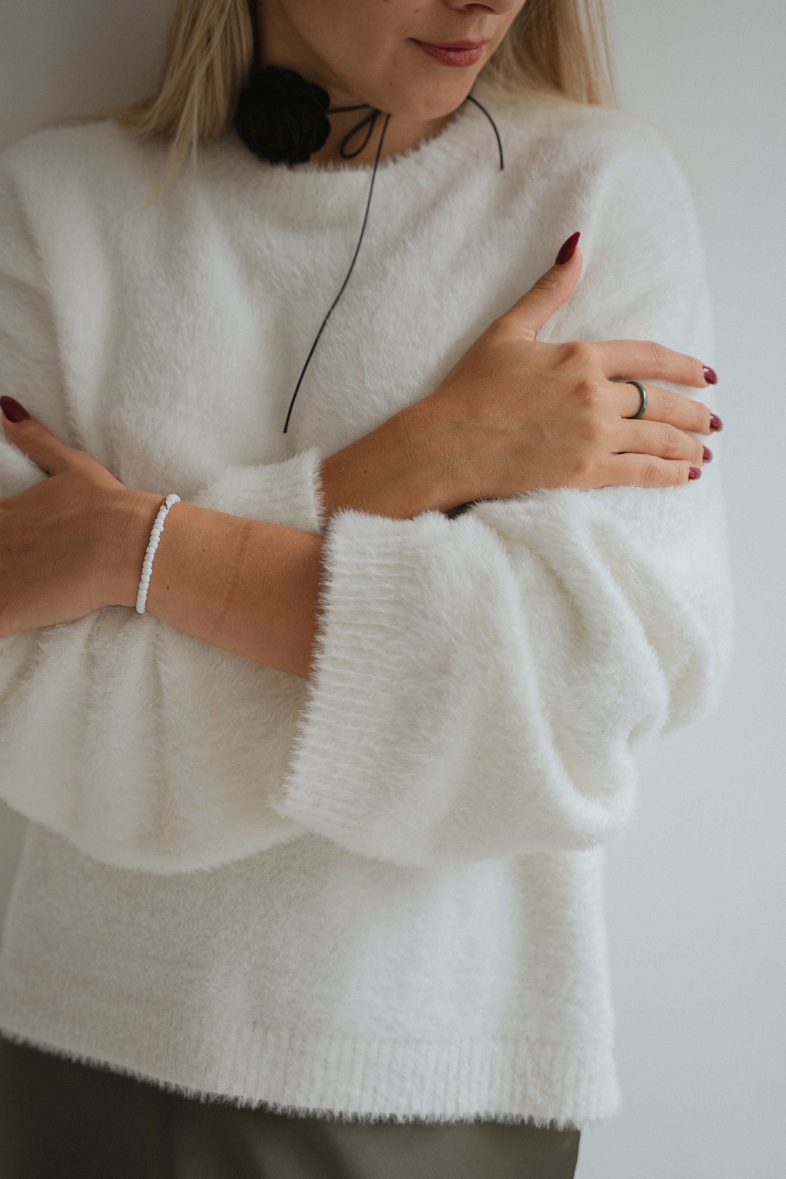 КОСТЮМ ВЯЗАНЫЙ БЕЛЫЙ 42-50. Фотостудия в Люберцах