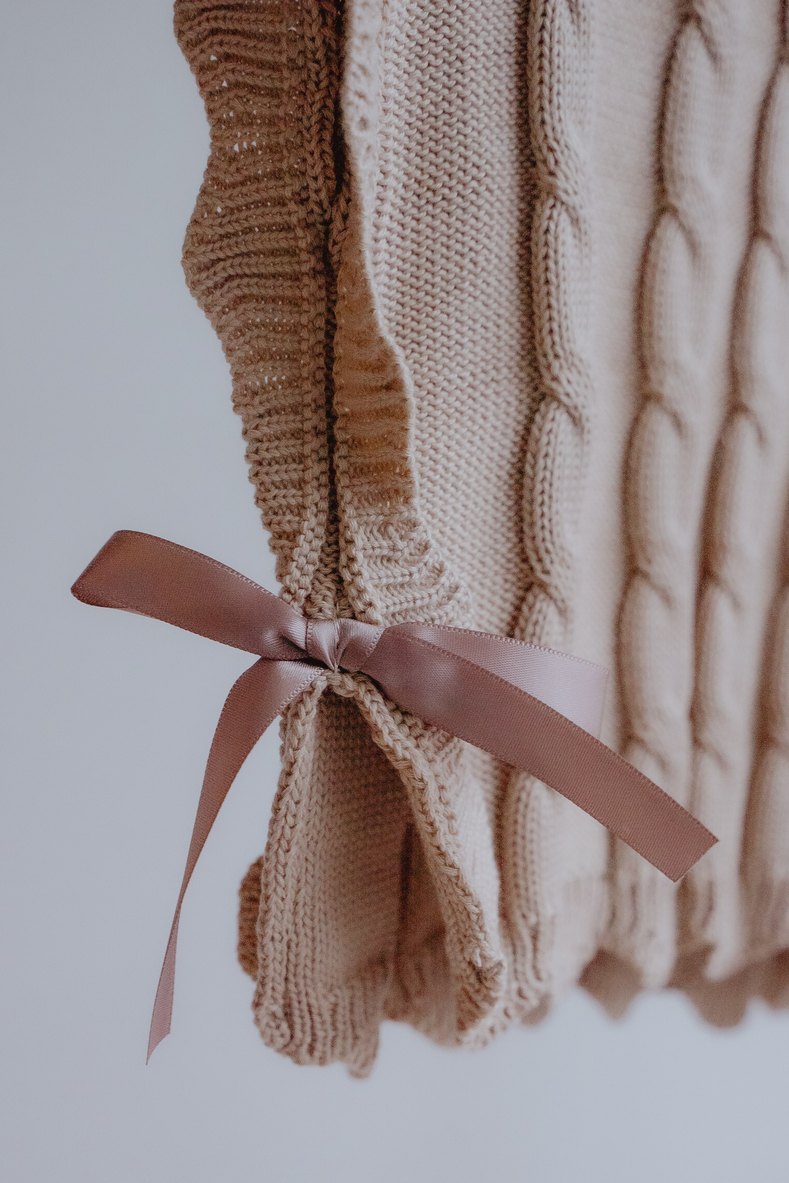 ЖИЛЕТКА ВЯЗАНАЯ 92-100. Фотостудия в Люберцах