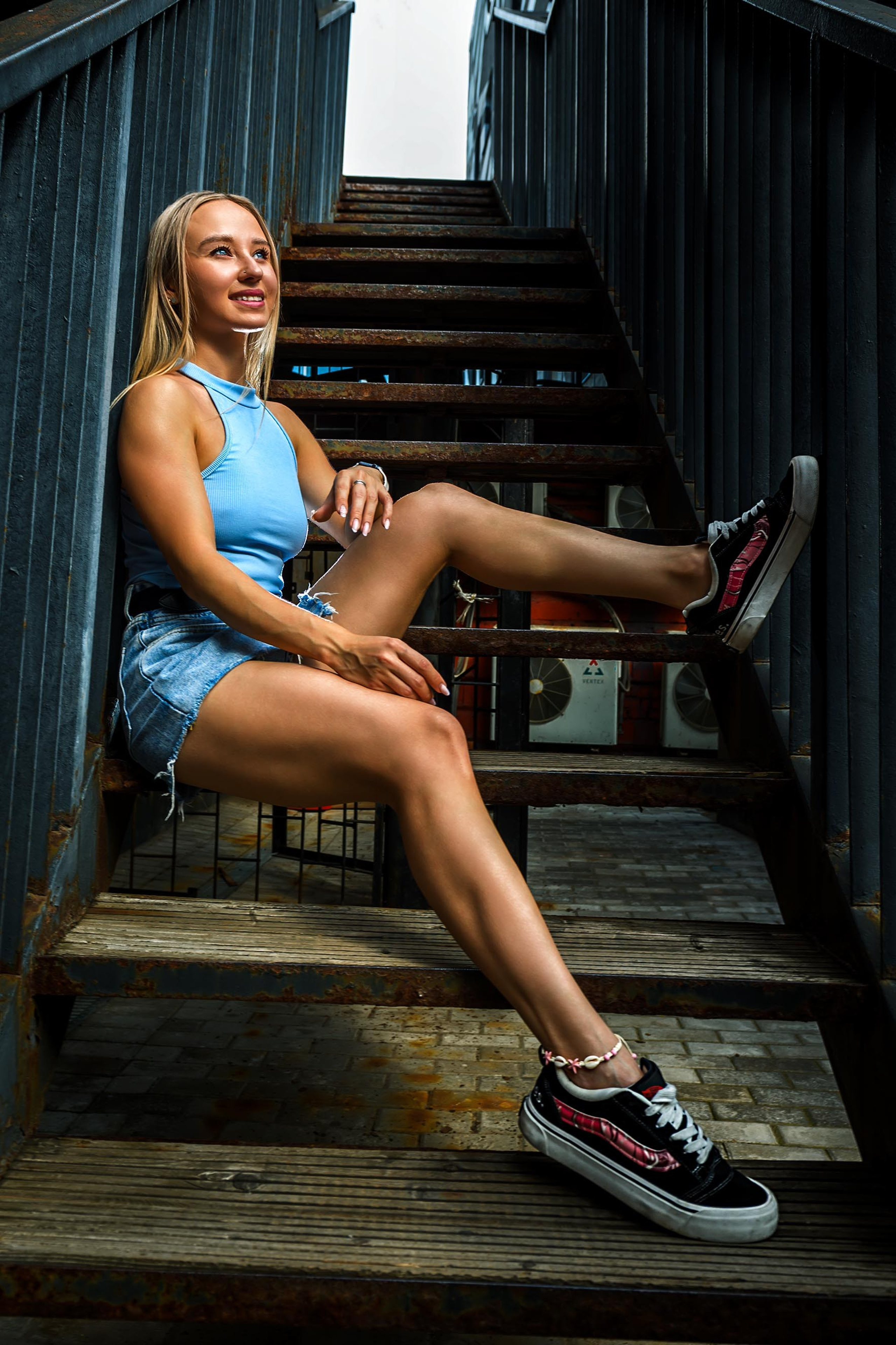 Фотосессия спортивной девушки на улице в Москве