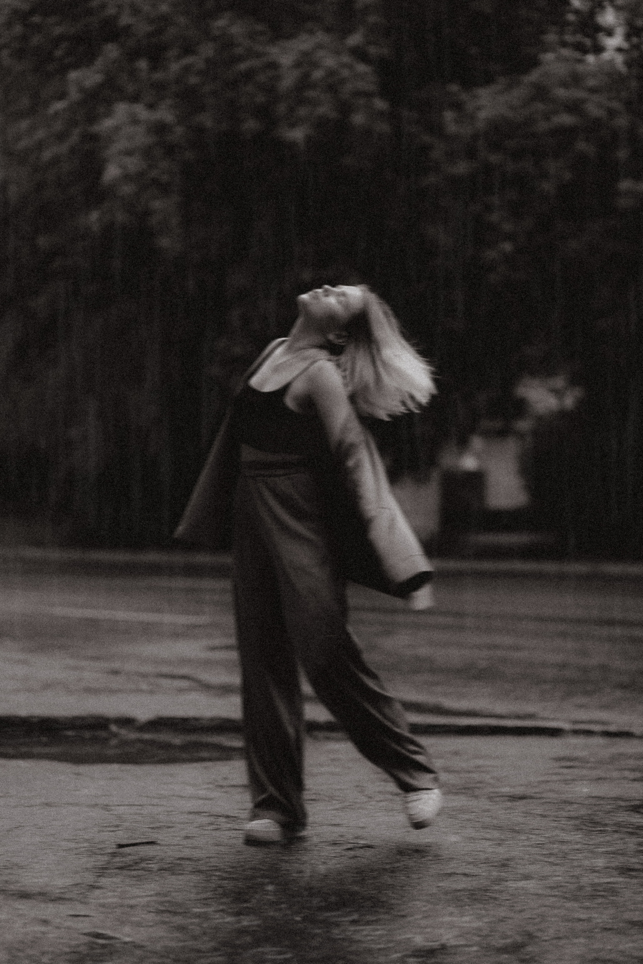 Дарья и дождь. Фотограф в Москве