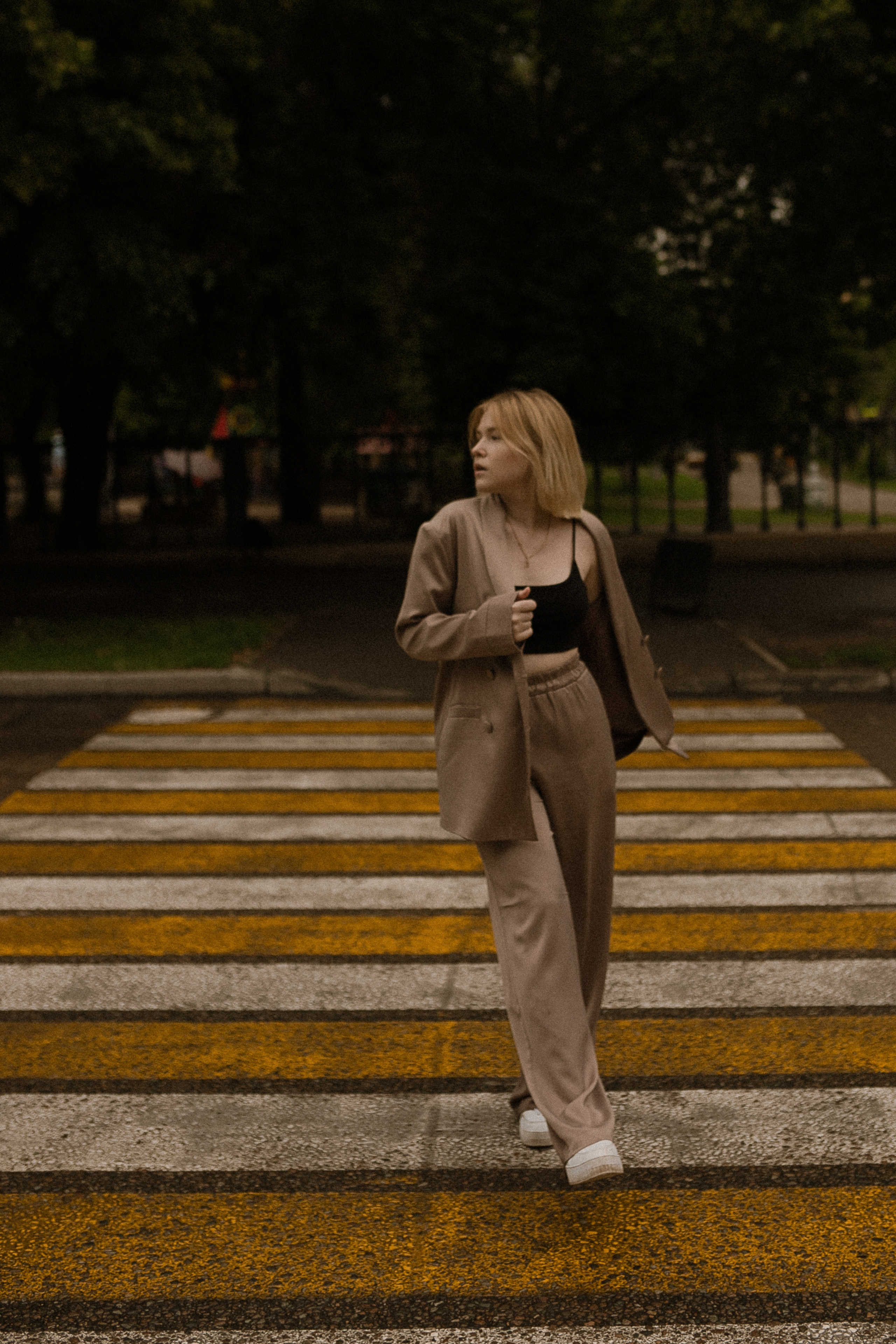 Дарья и дождь. Фотограф в Москве