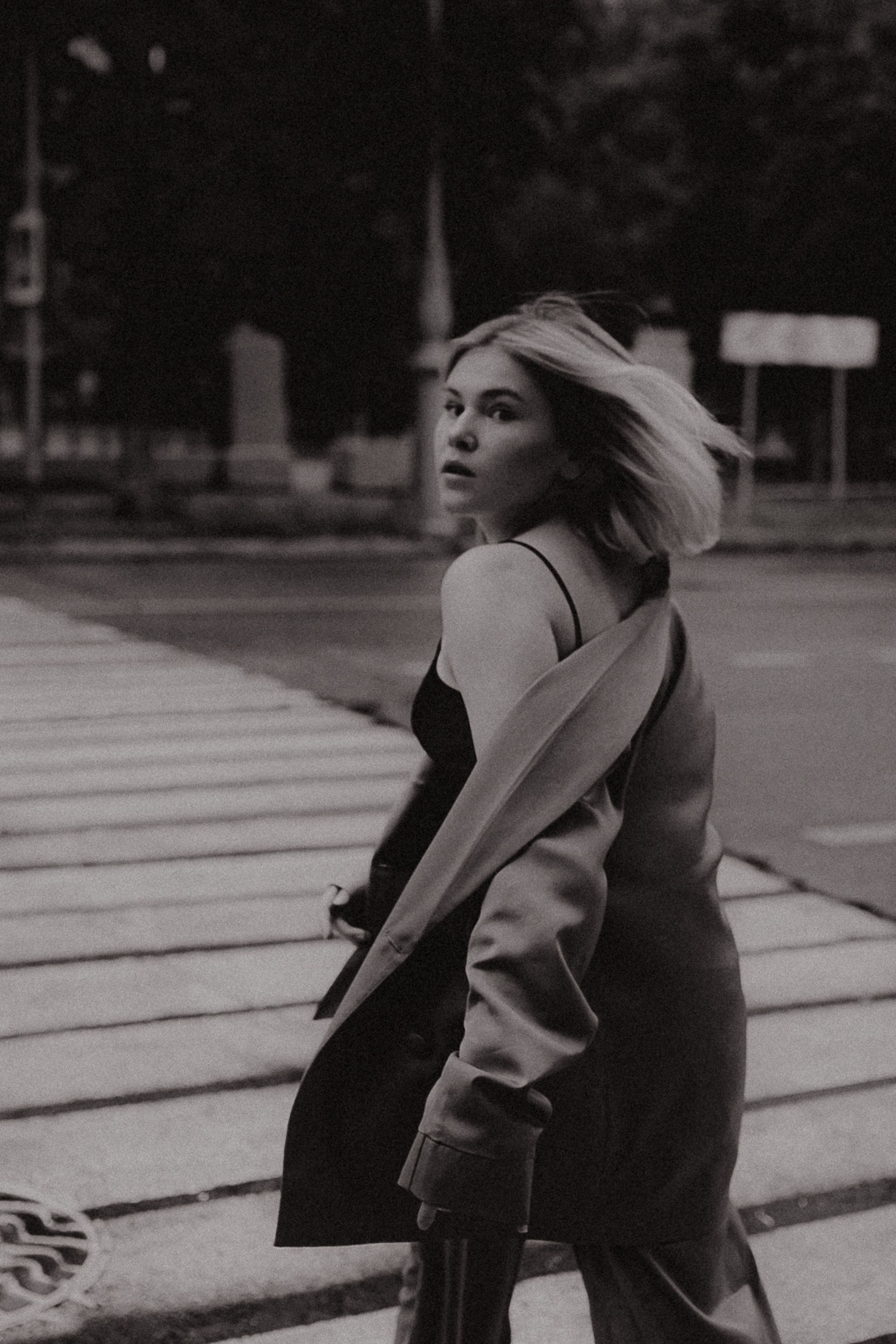 Дарья и дождь. Фотограф в Москве