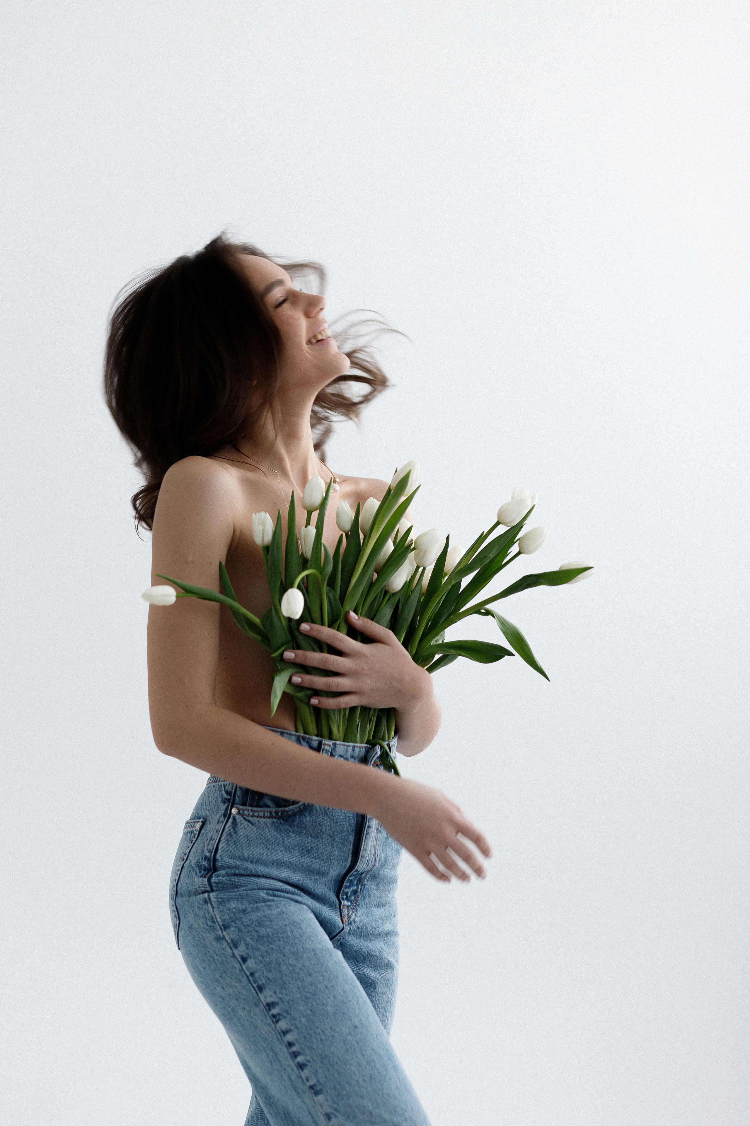 Юлия и тюльпаны. Фотограф в Москве