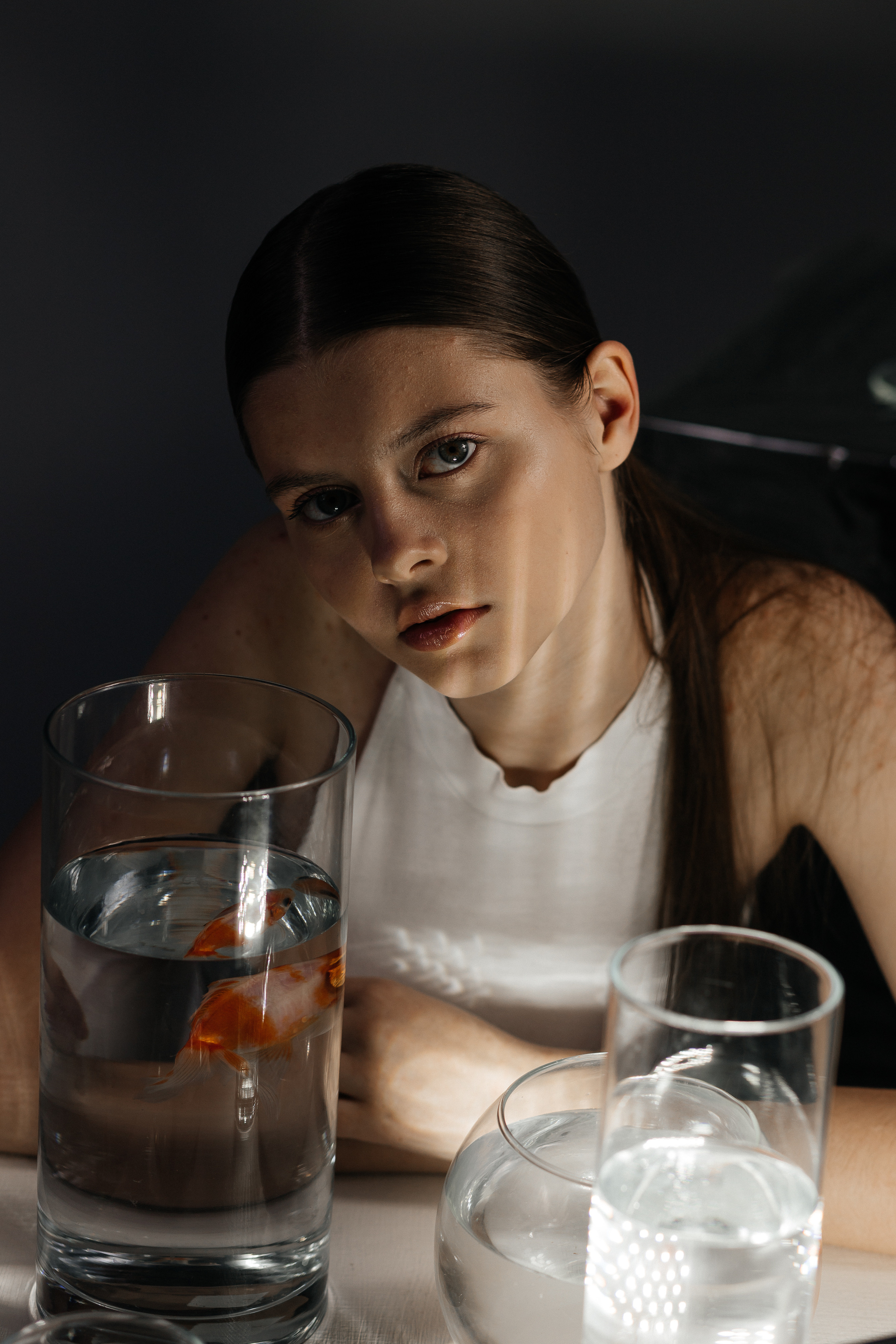 Проект с рыбками для модельного агенства. Фотограф в Москве