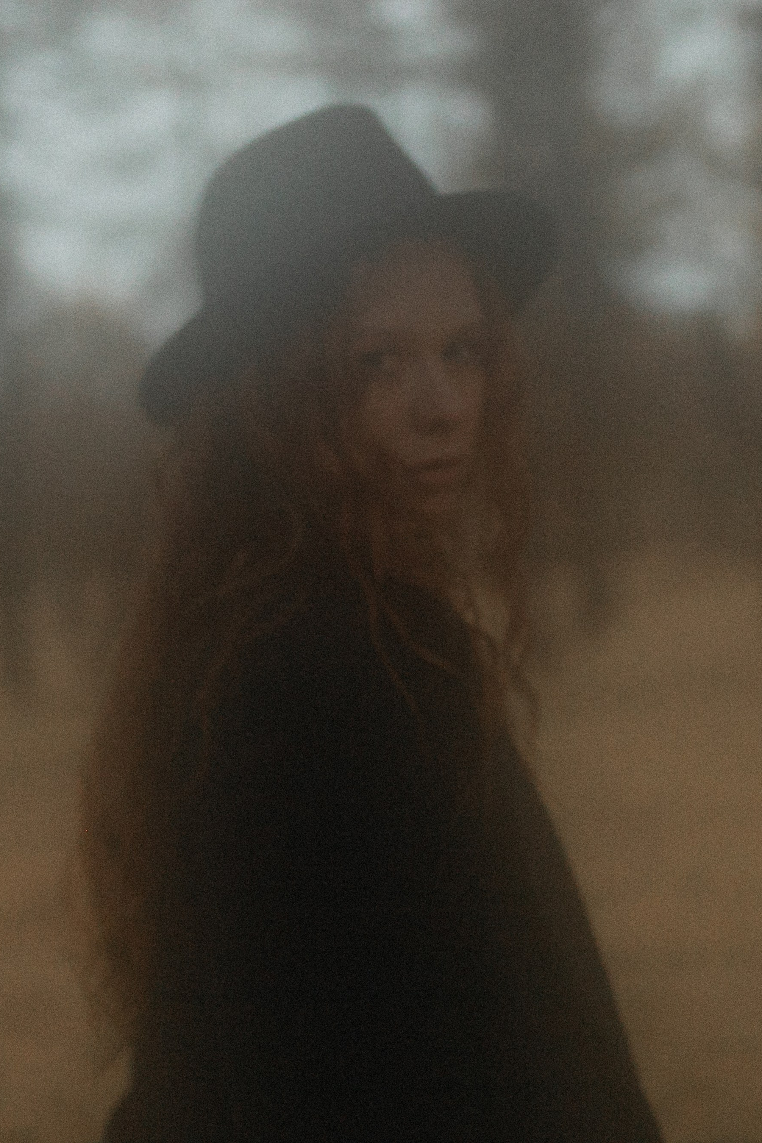 Полина. Шляпа. Дождь. Фотограф в Москве