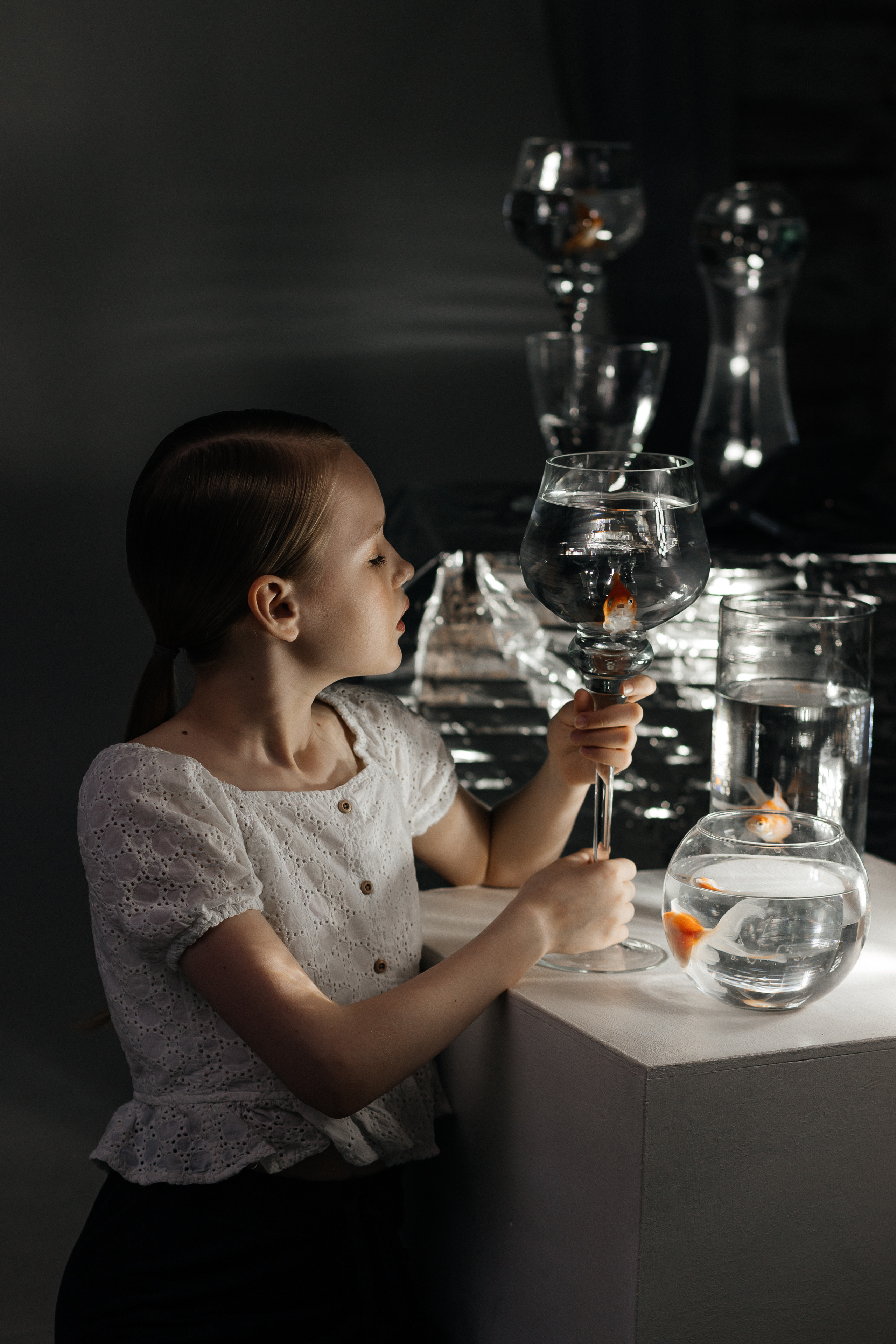 Проект с рыбками для модельного агенства. Фотограф в Москве