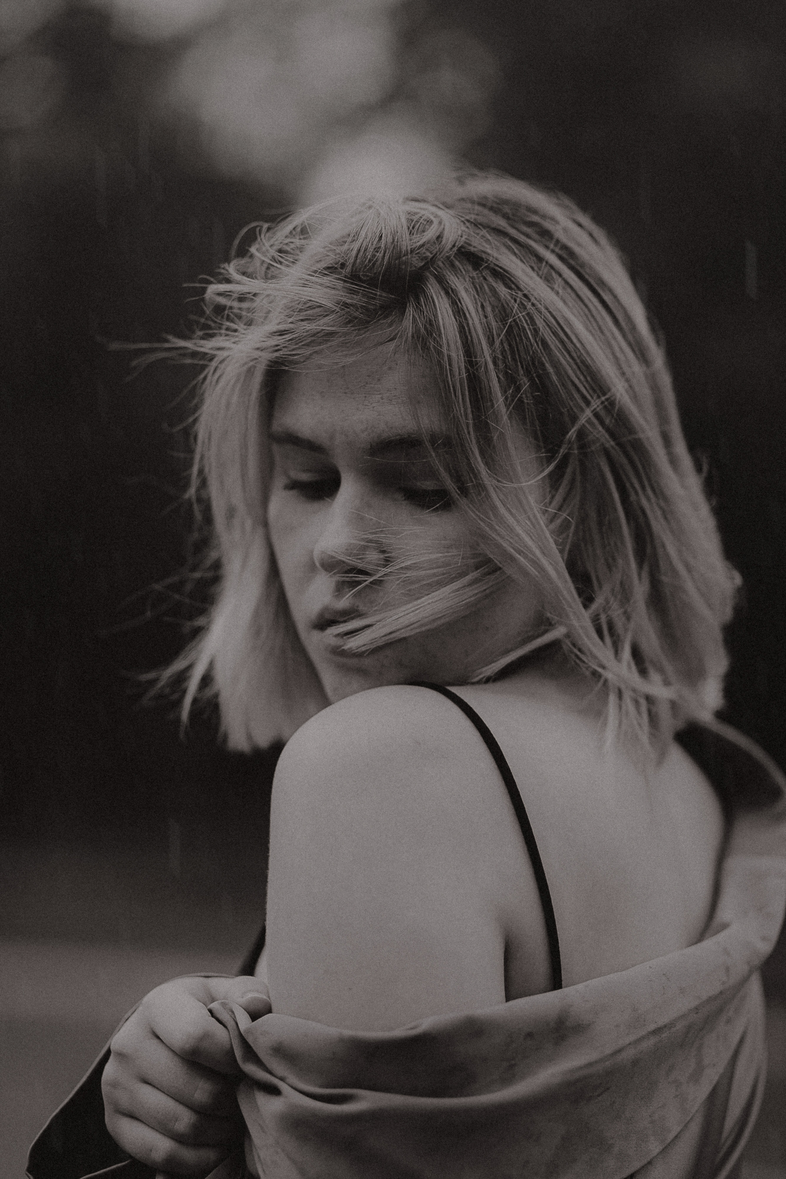 Дарья и дождь. Фотограф в Москве