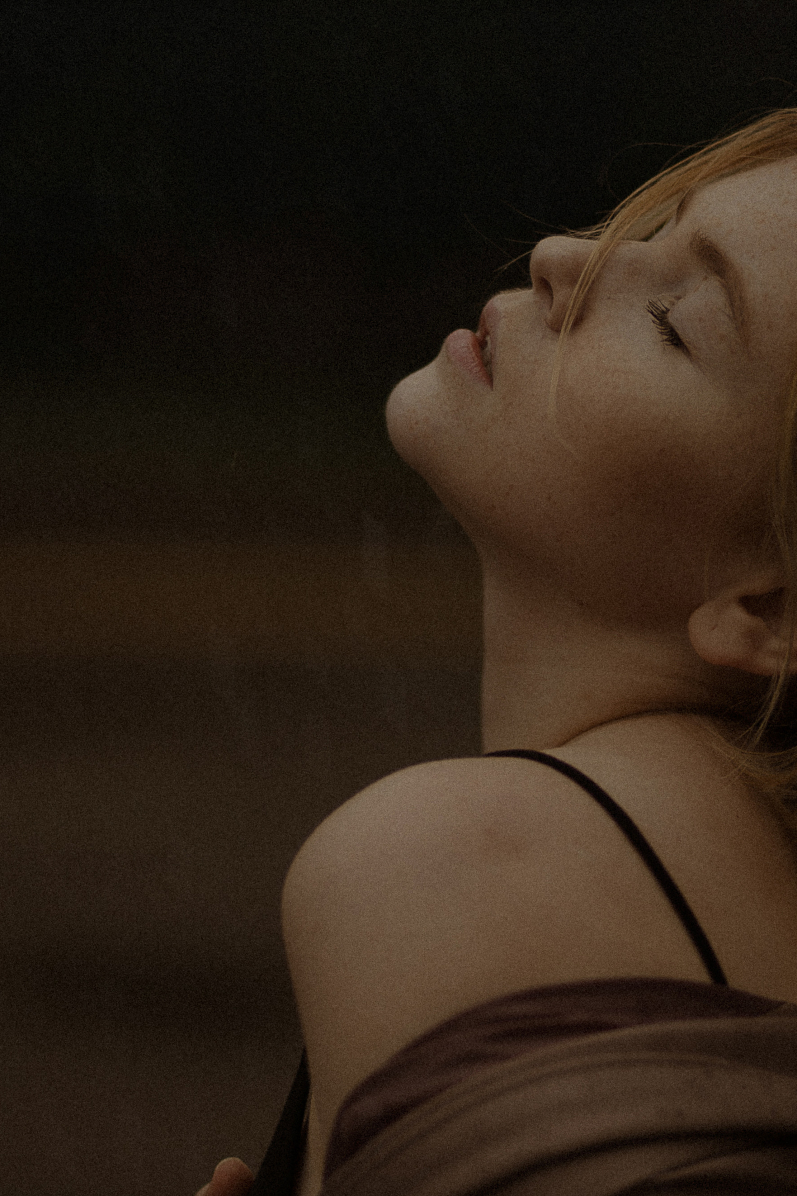 Дарья и дождь. Фотограф в Москве