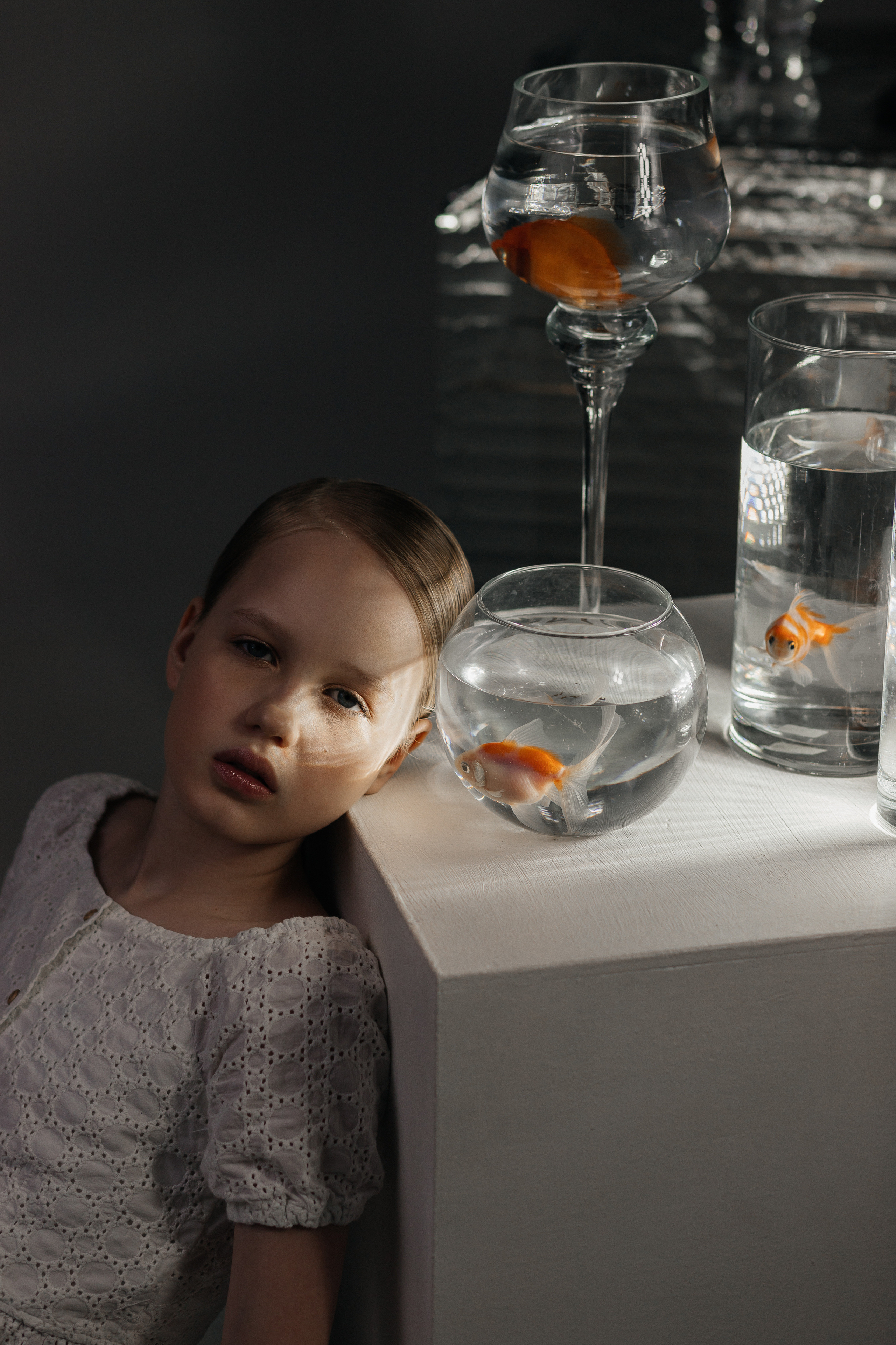 Проект с рыбками для модельного агенства. Фотограф в Москве