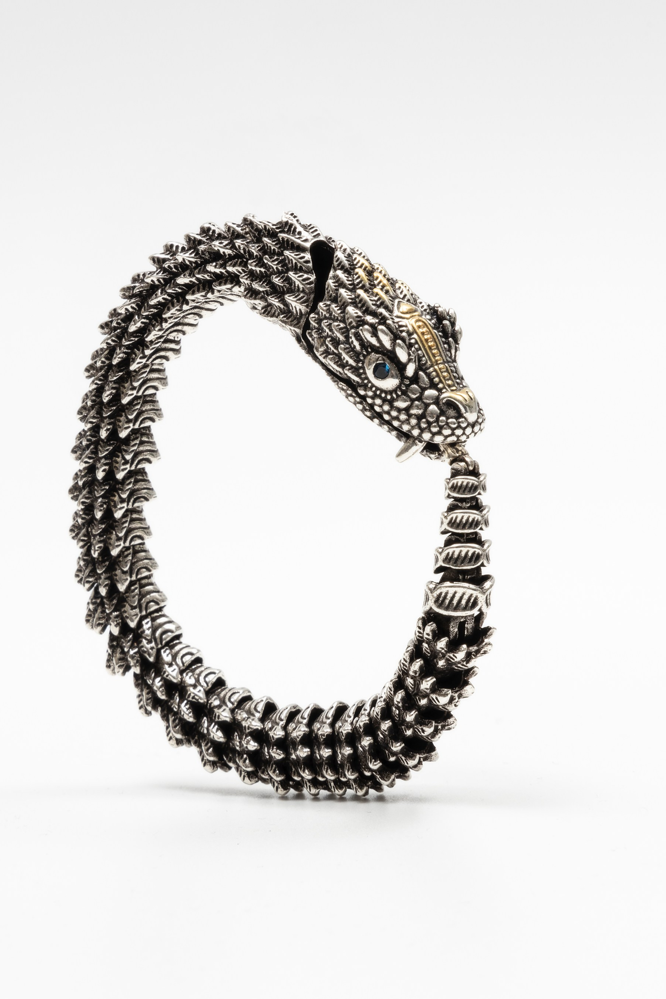 Каталог мужских аксессуаров