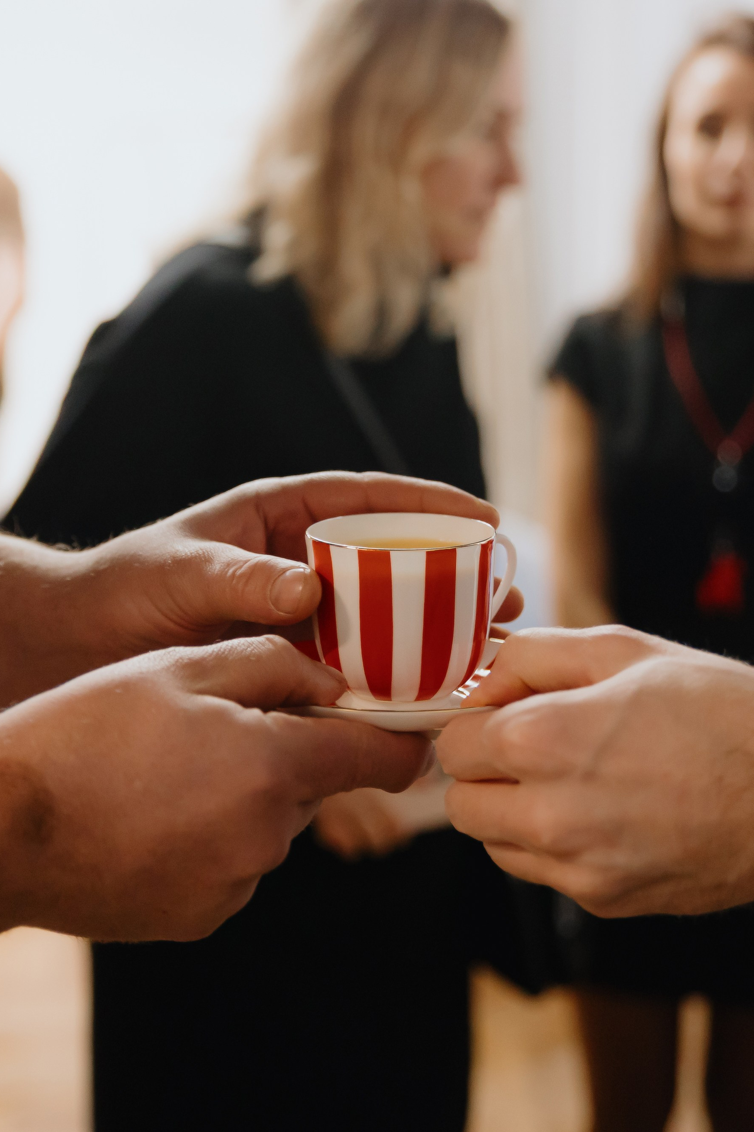 Предновогодний «Кофе-рейв» в L. DECO 17 декабря 2025 года