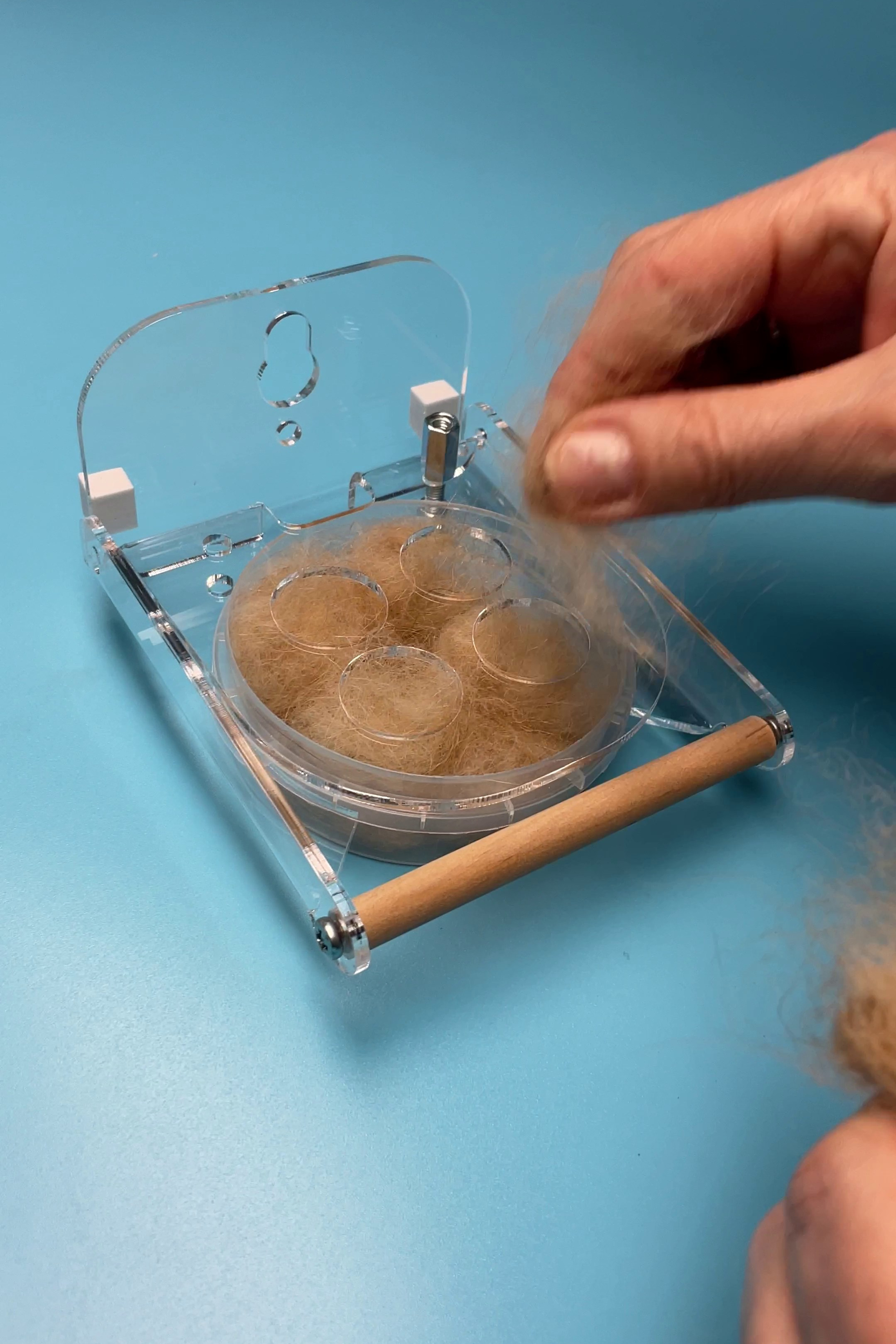 МУЛЬТИПОИЛКА. Кормушки для птиц на окно Чирик-Чирик