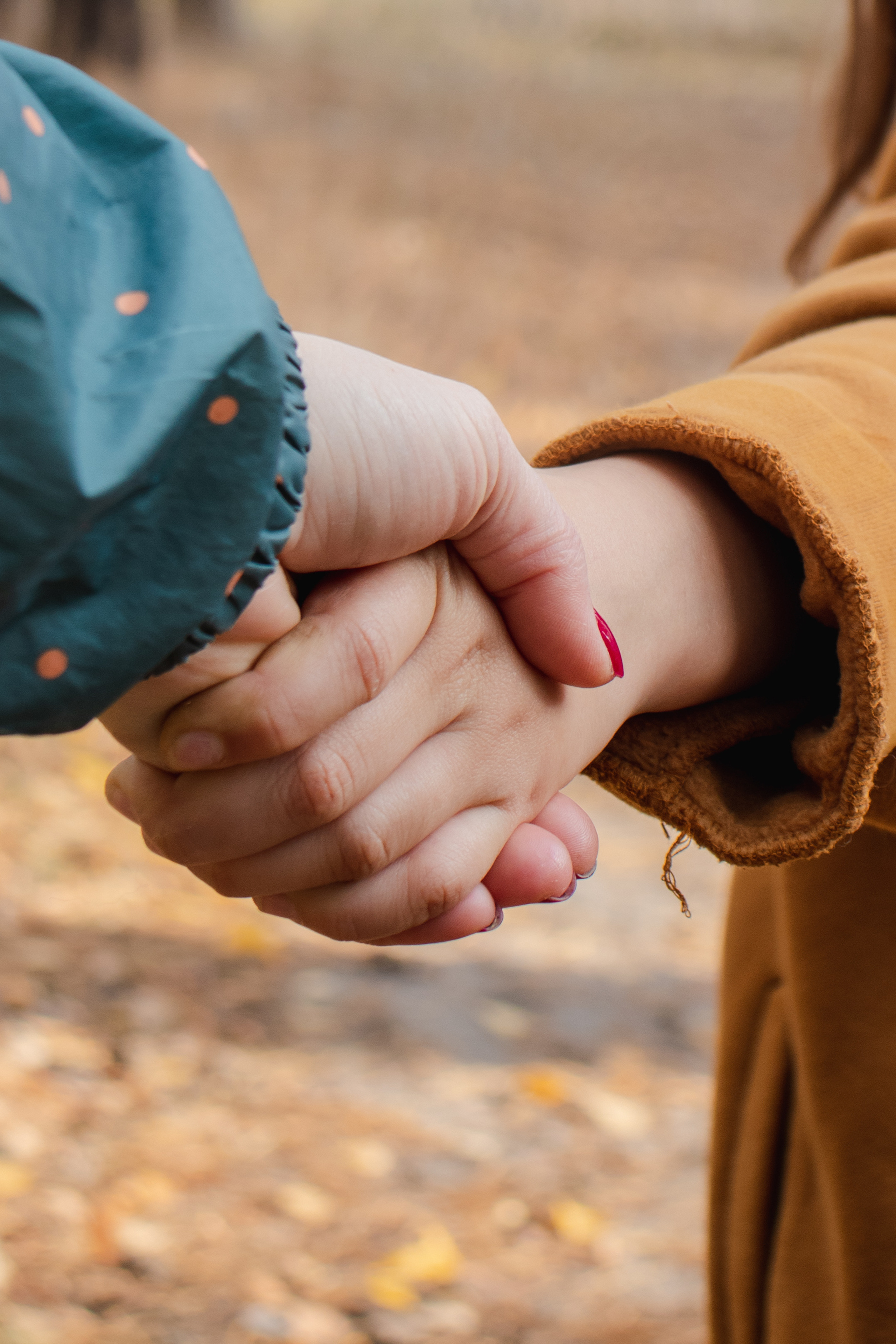 Прогулка мамы и дочки. Фотограф в Санкт-Петербурге Полина Федорова