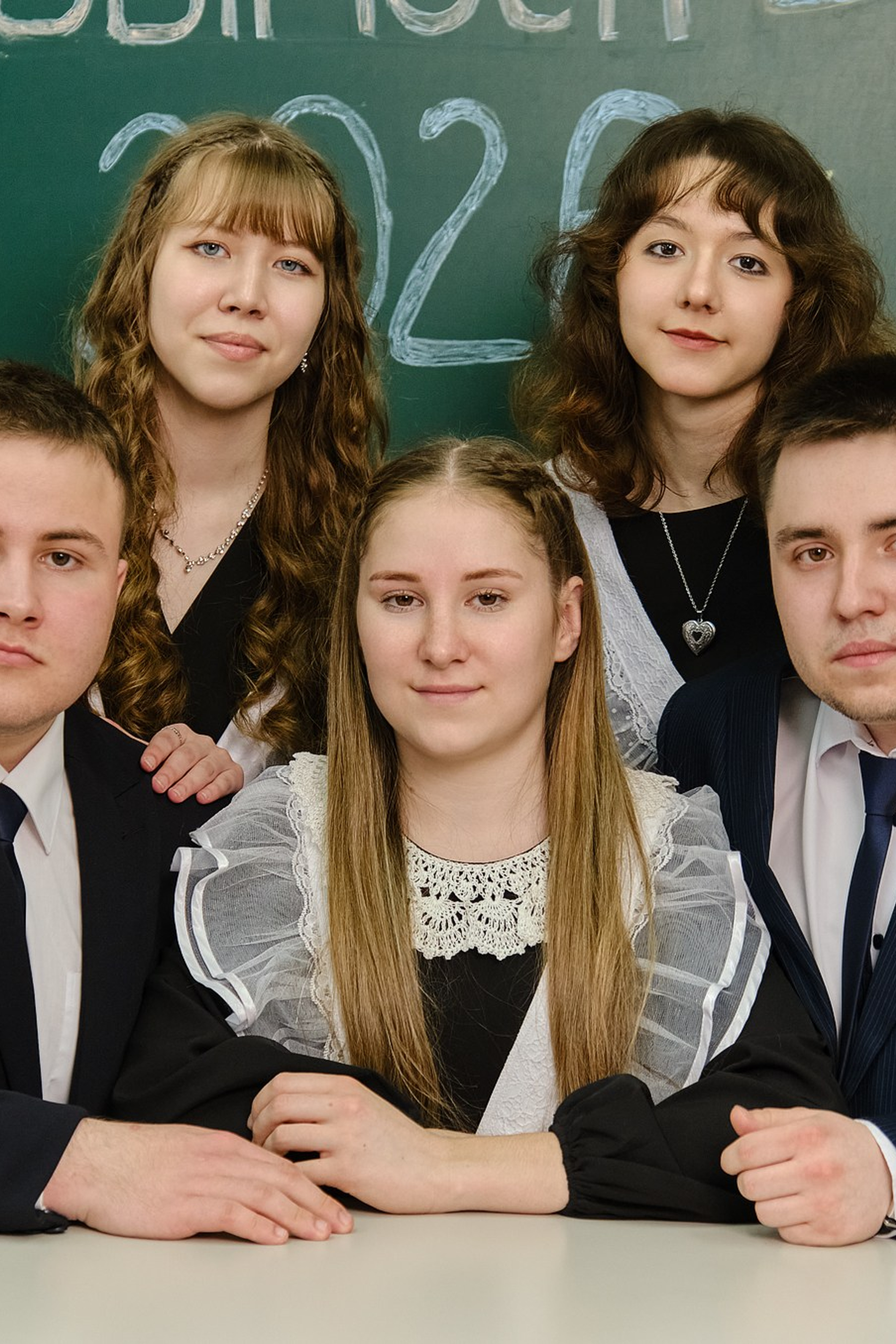 Школьная фотосессия для учеников 11 класса. Республика Удмуртия. Удмурт-Ключи.