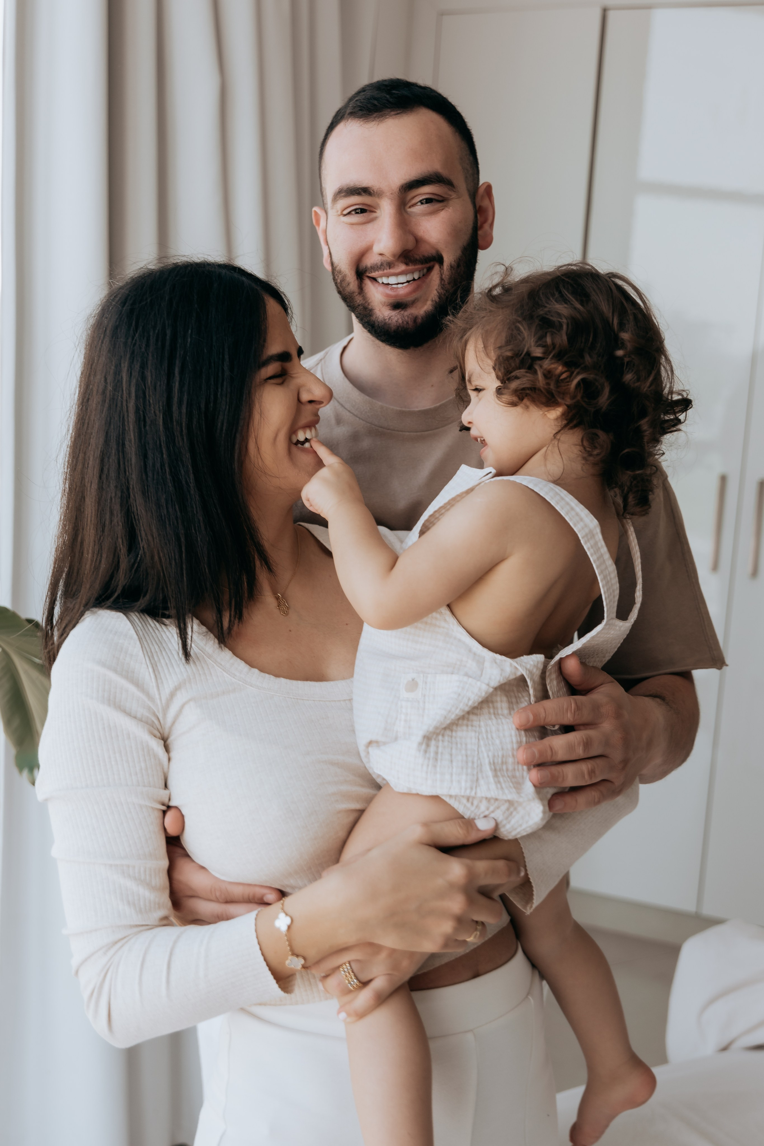 Family and Maternity Photoshoots Tips in Dubai