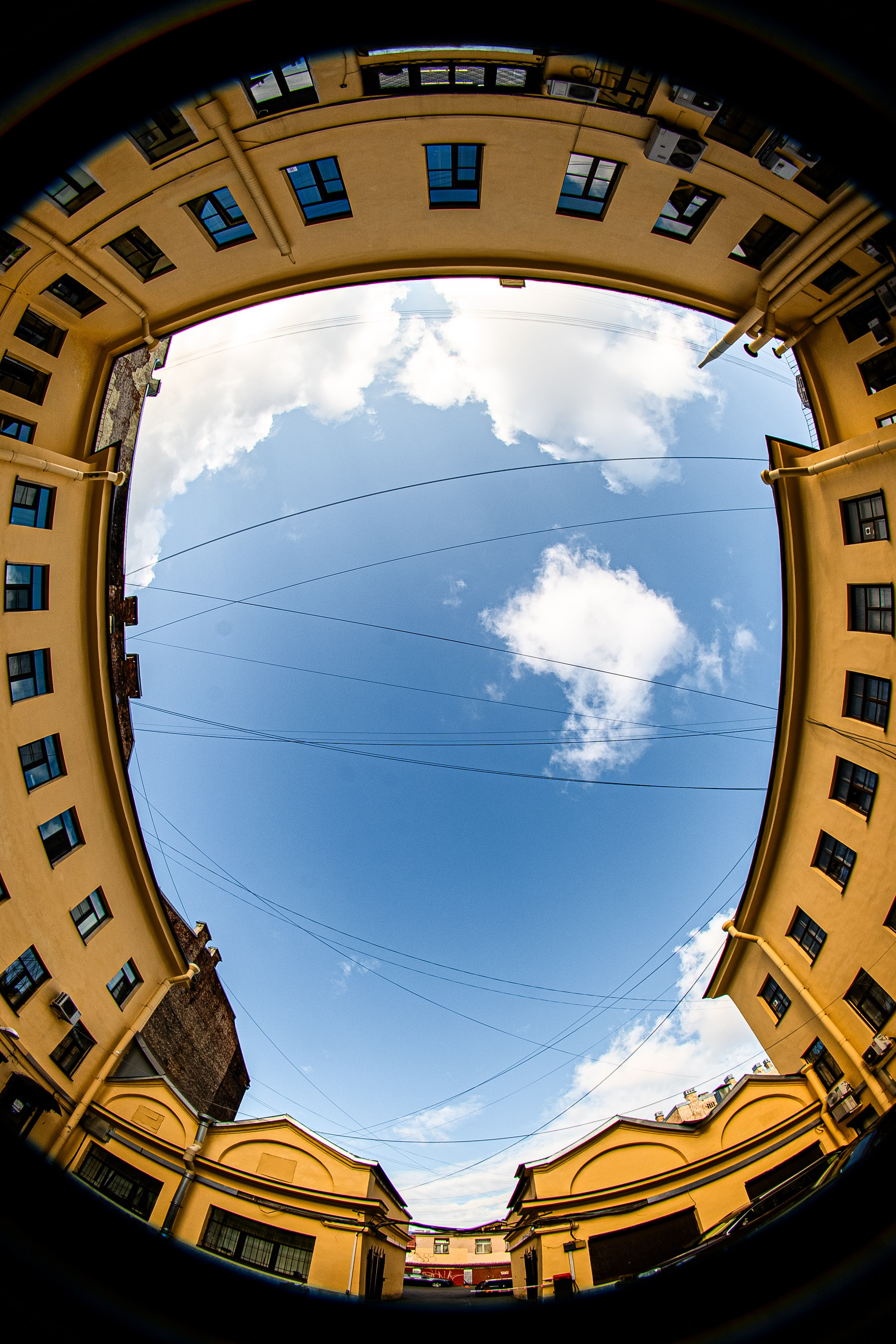 ДВОРЫ СПБ — ВАСИЛЬЕВСКИЙ