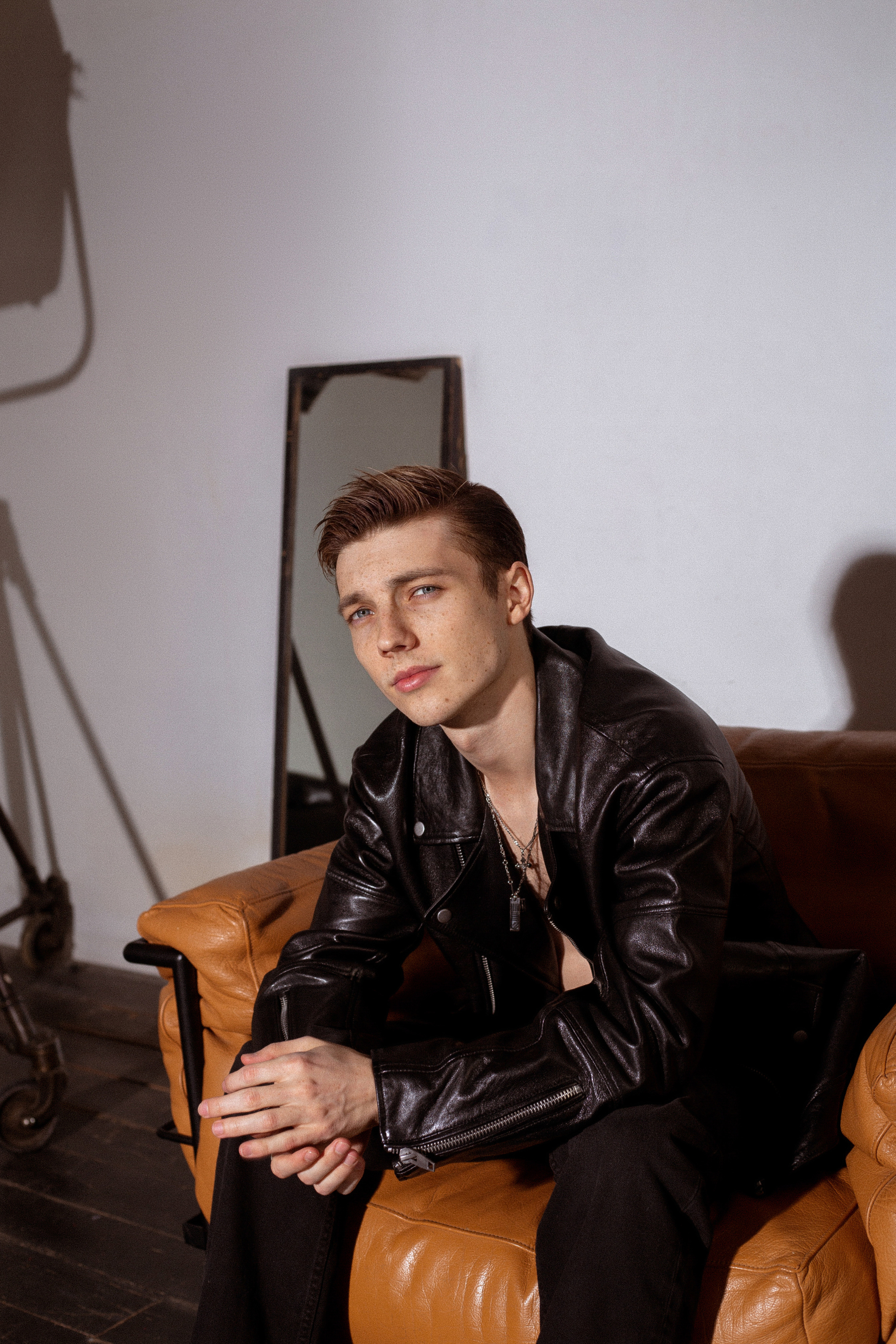 Работы с блогерами и брендами. Визажист и стилист по причёскам метро Семёновская Москва и МО