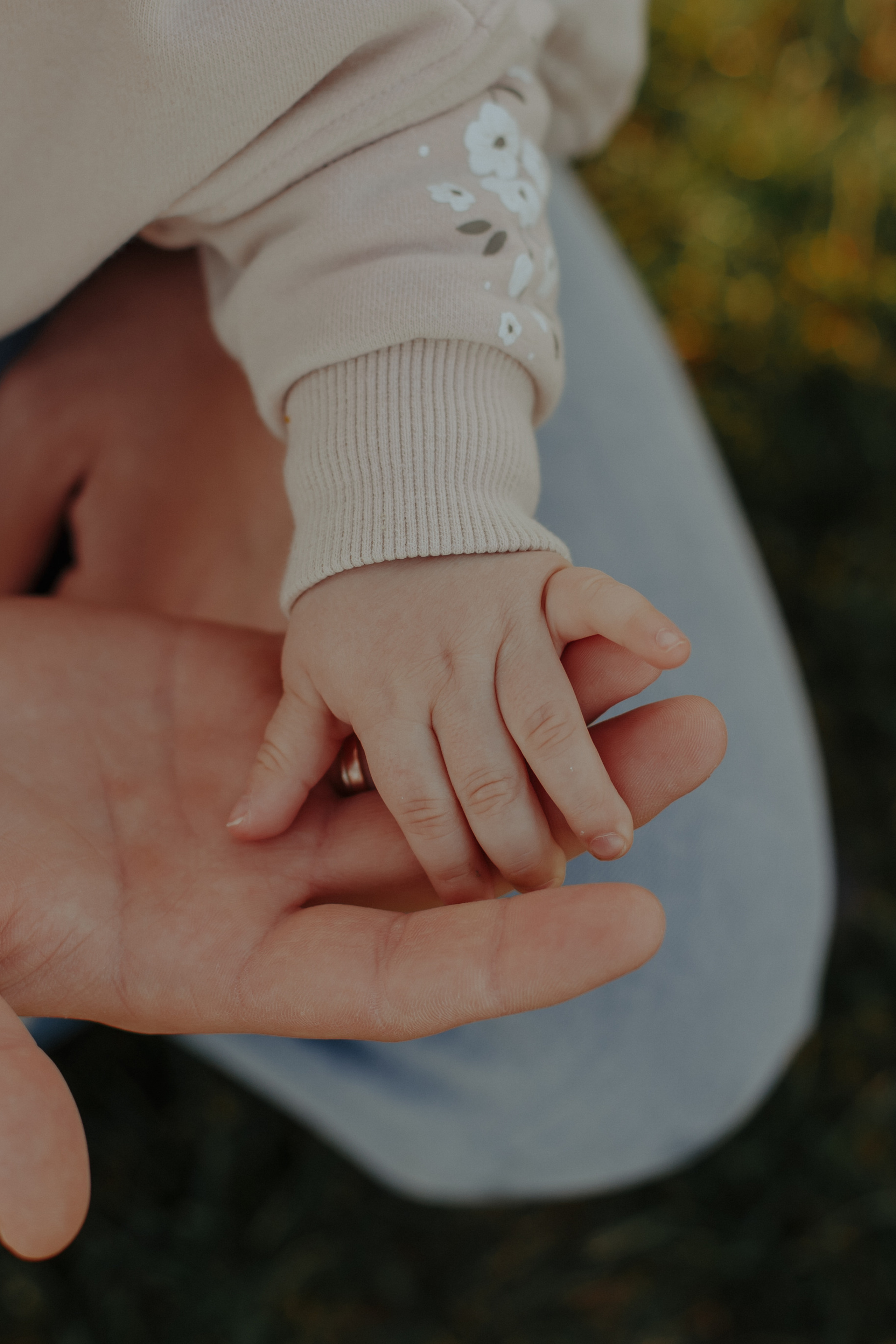 Виктория и Кристина. Милана Довгаль - семейный фотограф и видеограф  в Адлере и Сочи