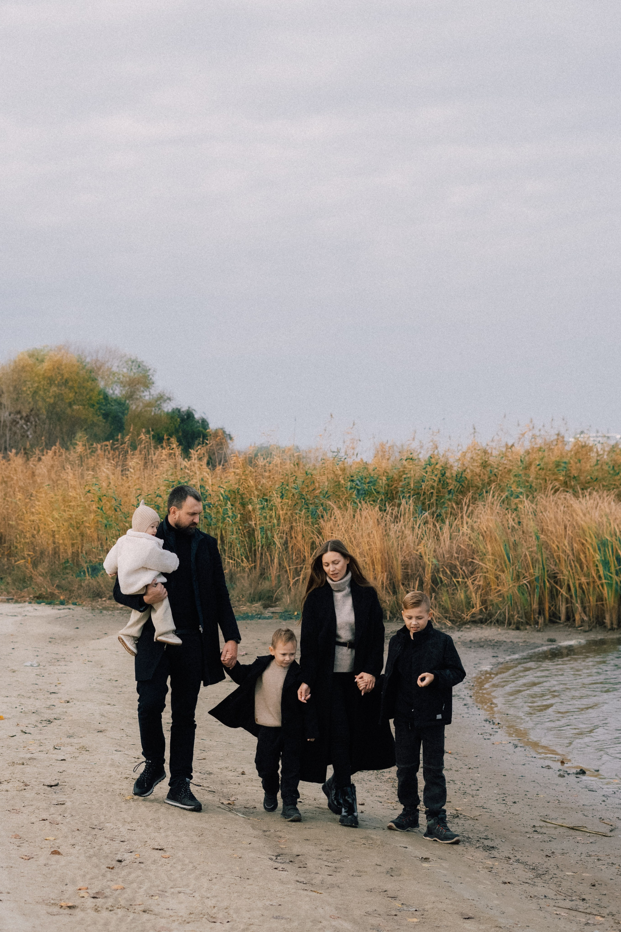 БОЛЬШАЯ РОСТОВСКАЯ СЕМЬЯ