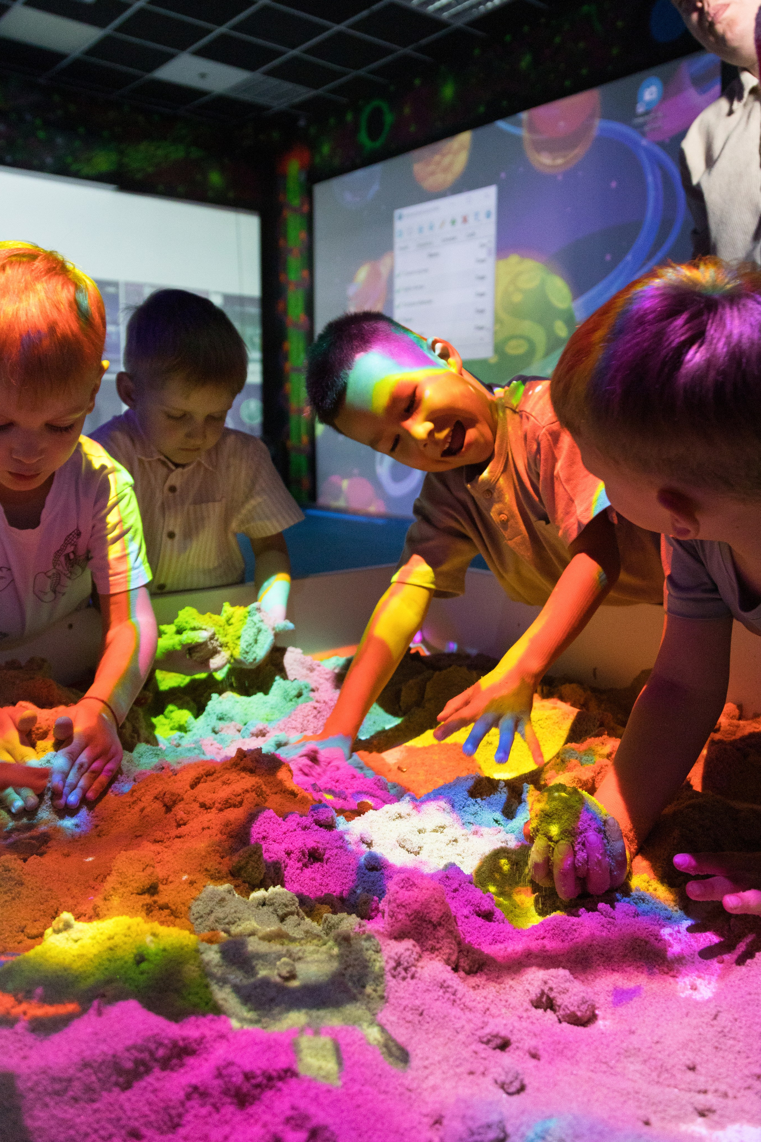 День рождения Феди, 5 лет. НЕОПАРК