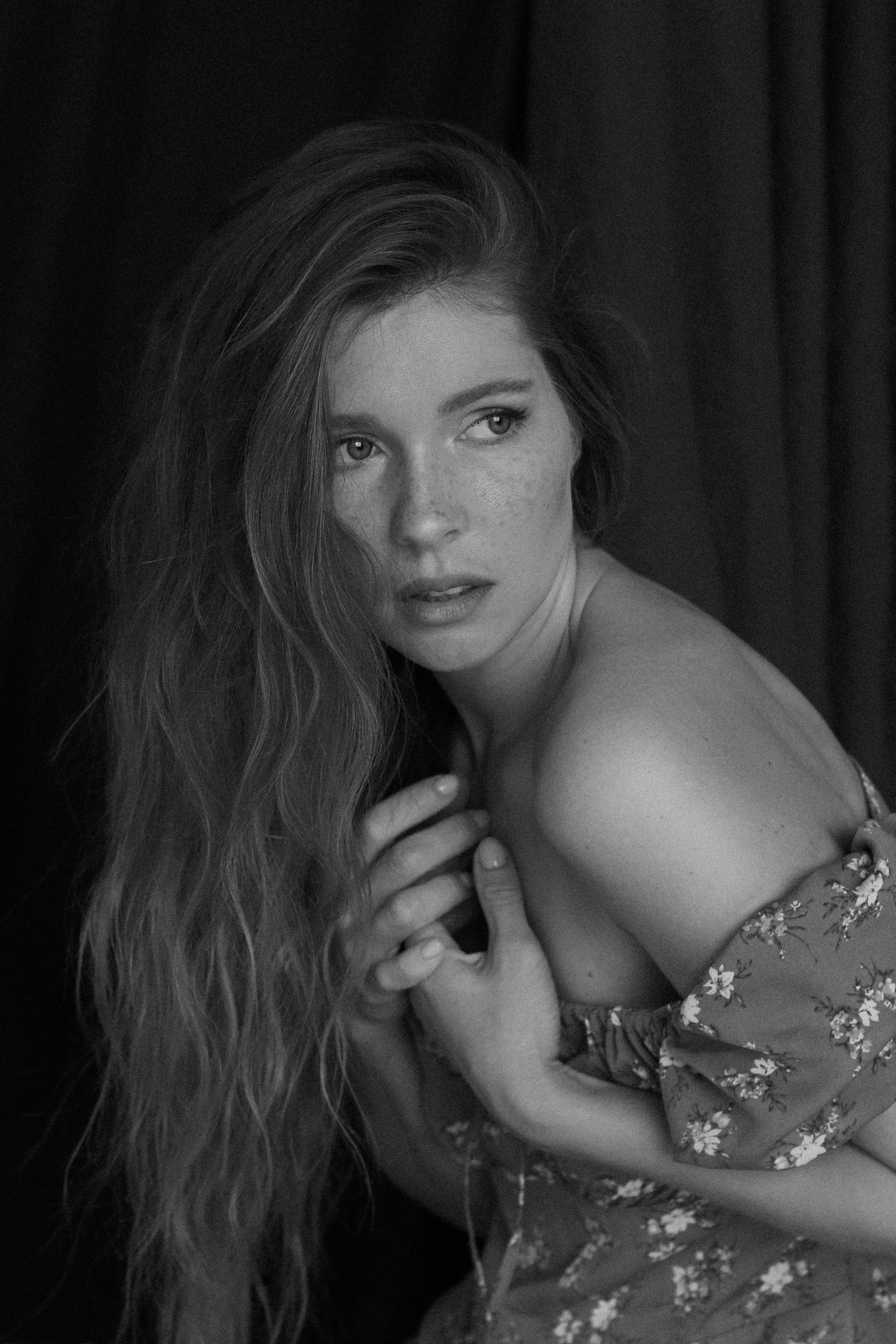 Чувственные фотографии в студии