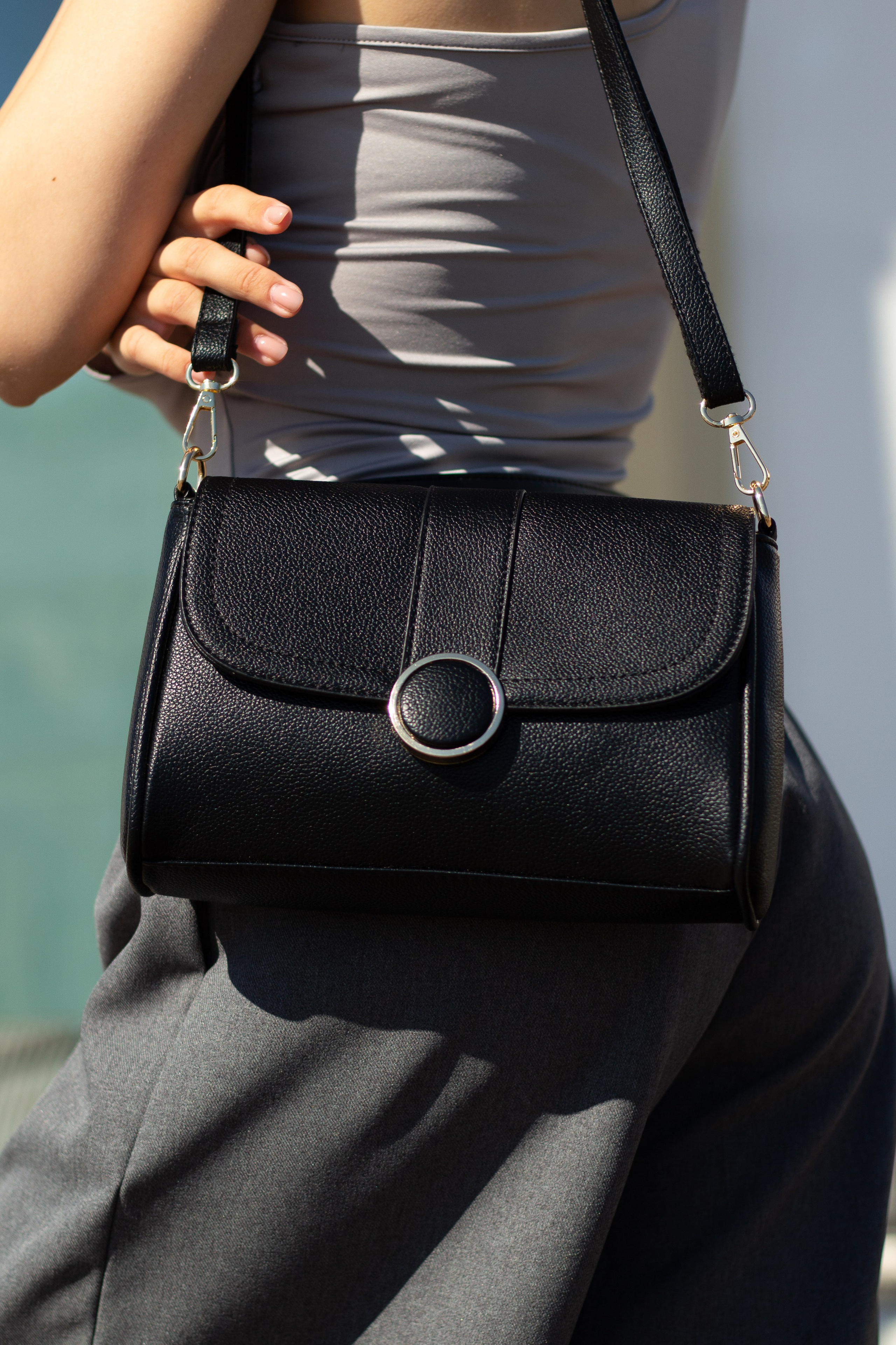 Сумки. Фото для маркетплейсов в самых сочных локациях города Сочи