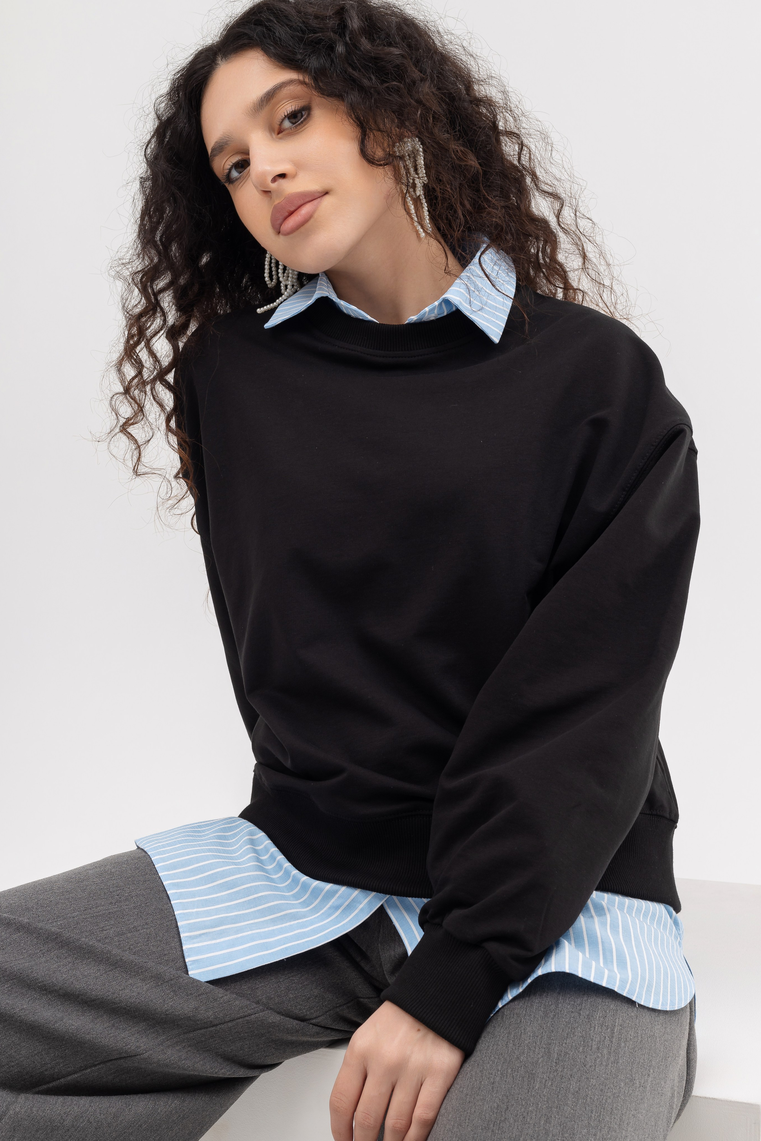 Свитшот. Фото для маркетплейсов в самых сочных локациях города Сочи