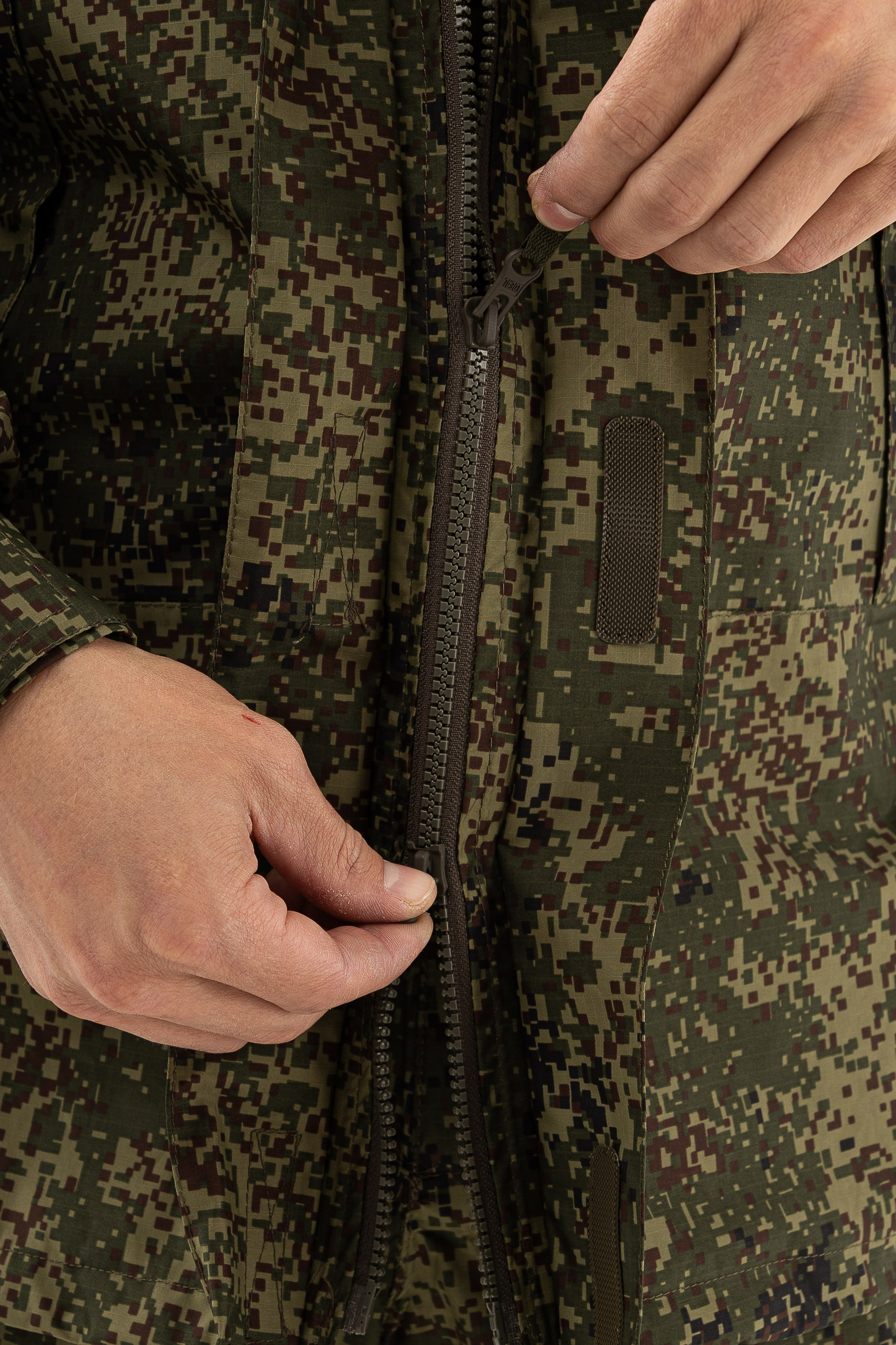 Тактические костюмы. Фото для маркетплейсов в самых сочных локациях города Сочи