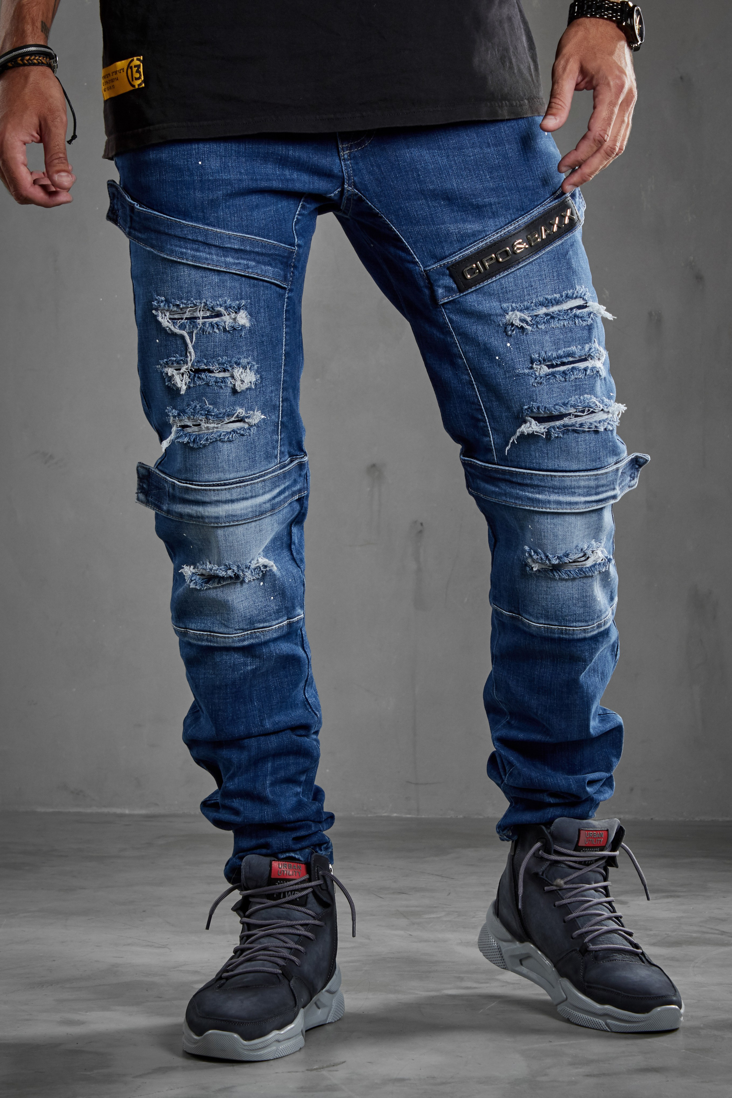 Джинсы — Сергей. Фото для маркетплейсов в самых сочных локациях города Сочи