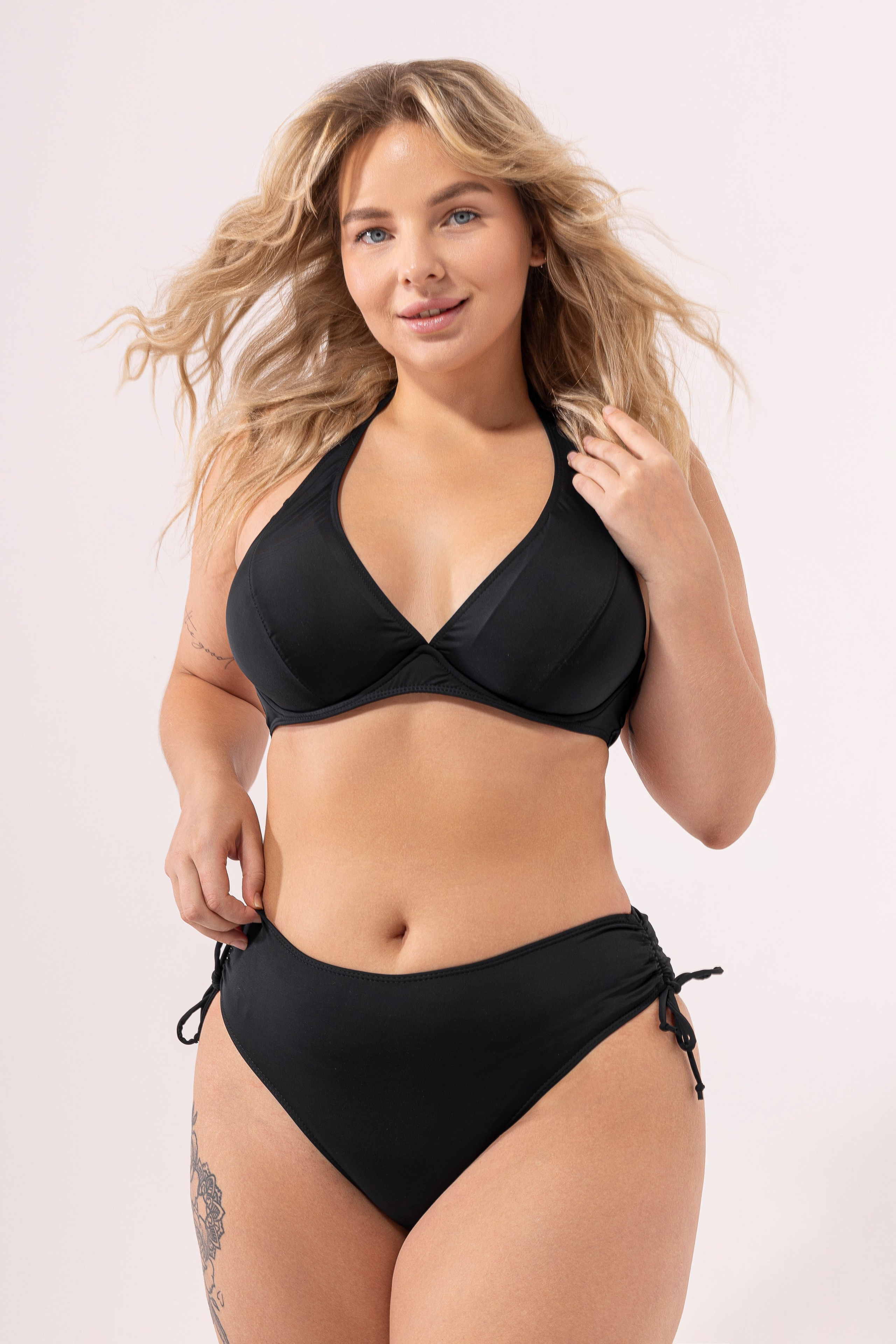 Купальник. Фото для маркетплейсов в самых сочных локациях города Сочи