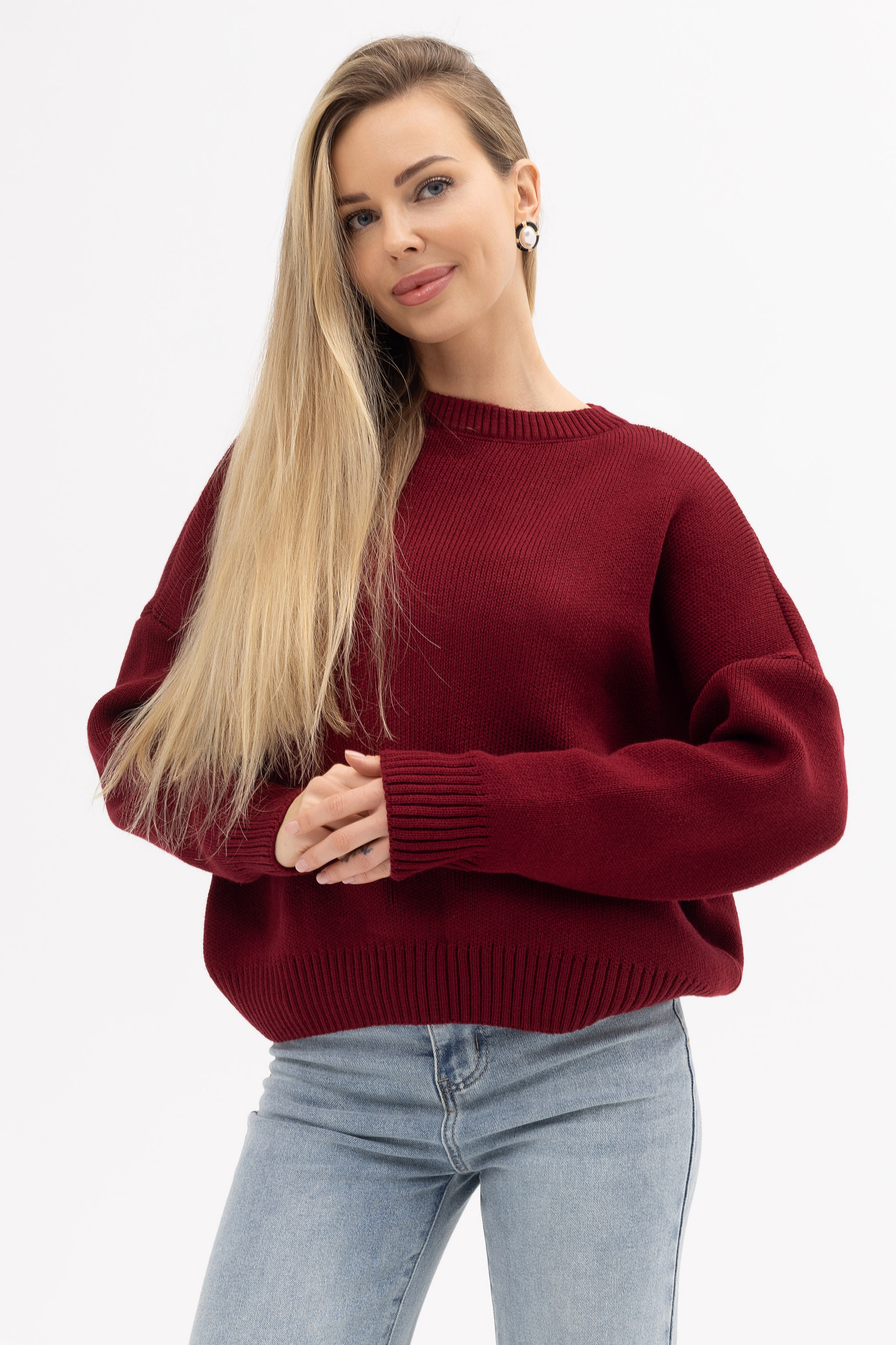 Свитер. Фото для маркетплейсов в самых сочных локациях города Сочи