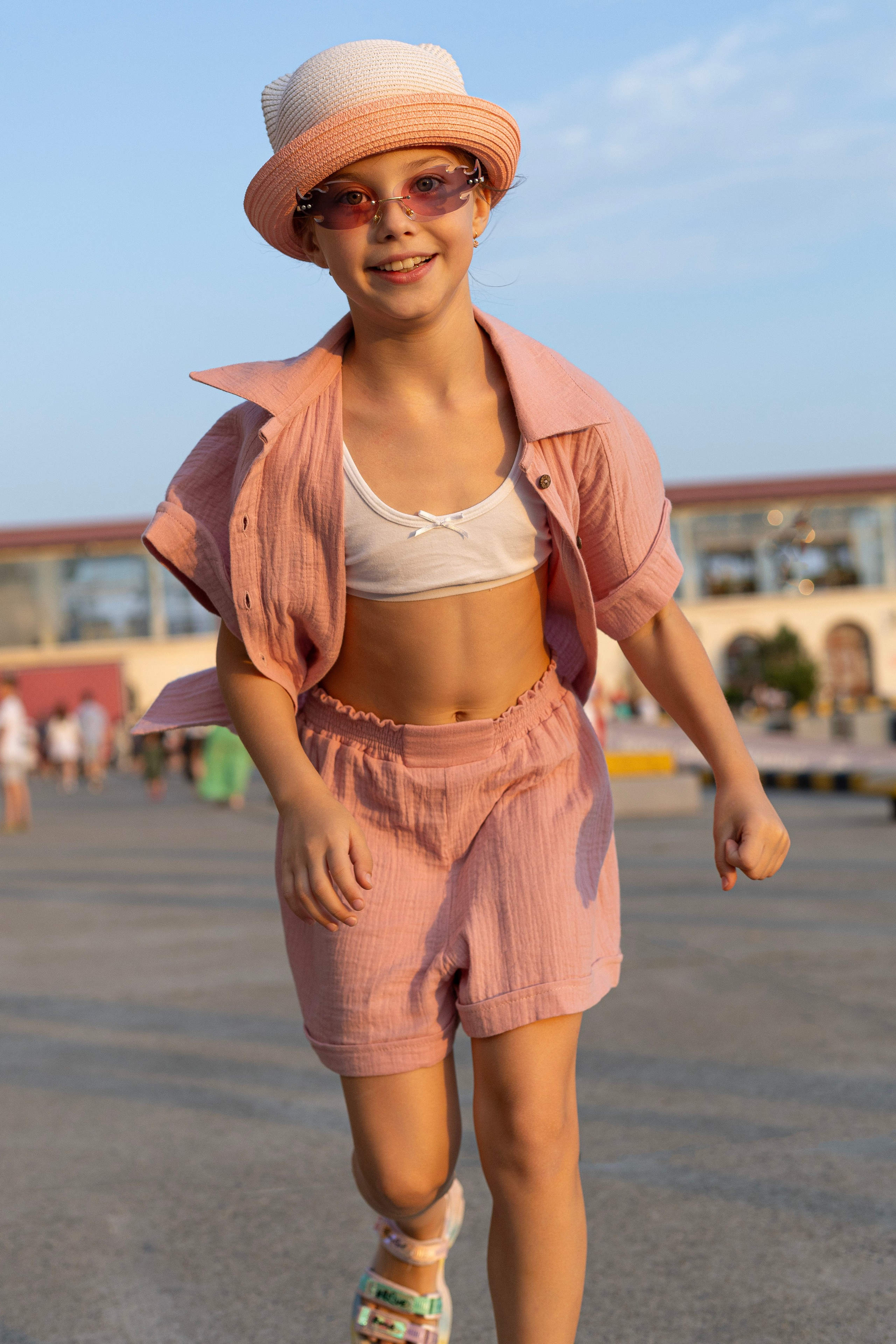 Костюмы. Фото для маркетплейсов в самых сочных локациях города Сочи