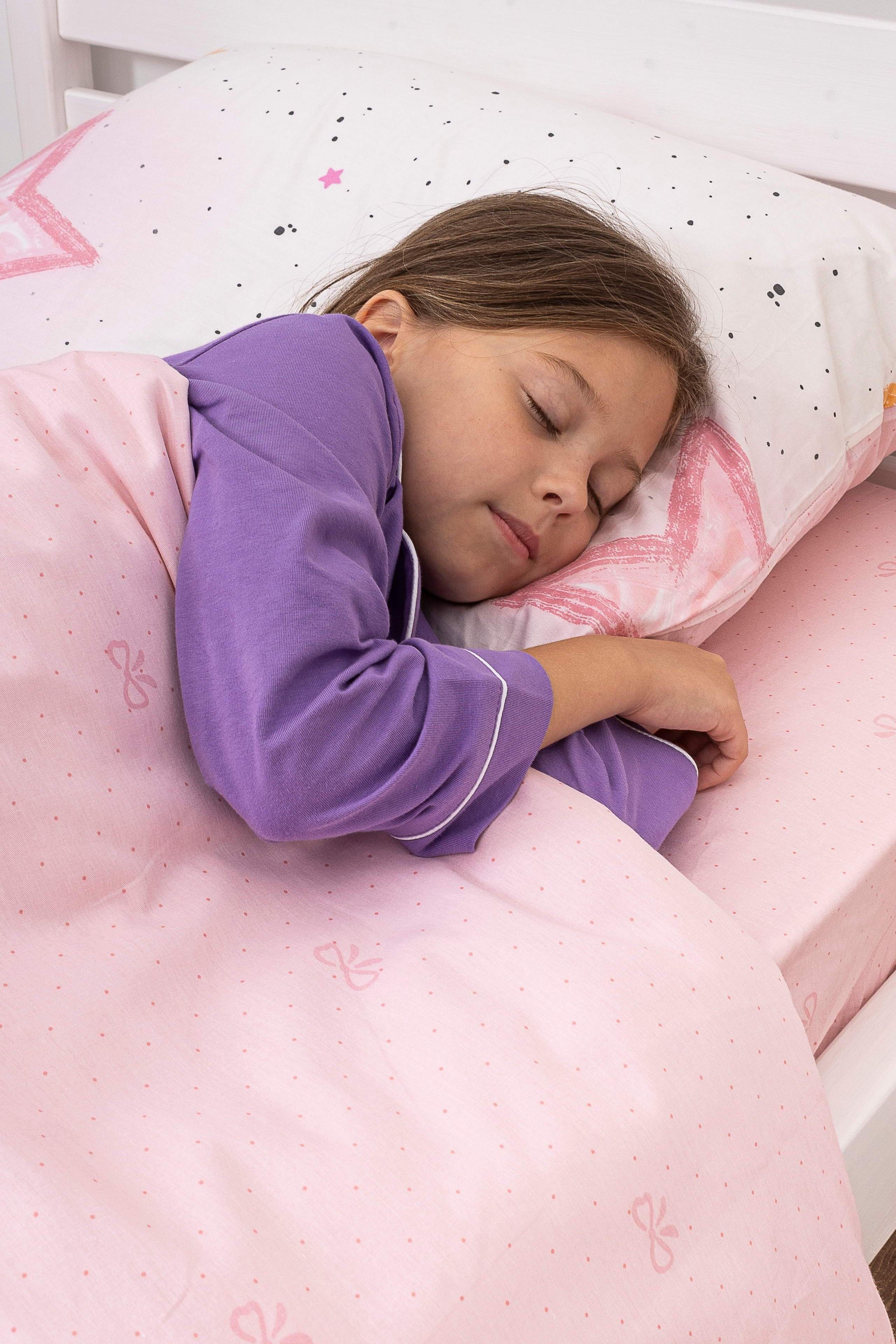 Постельное белье — Амеля и Матвей. Фото для маркетплейсов в самых сочных локациях города Сочи