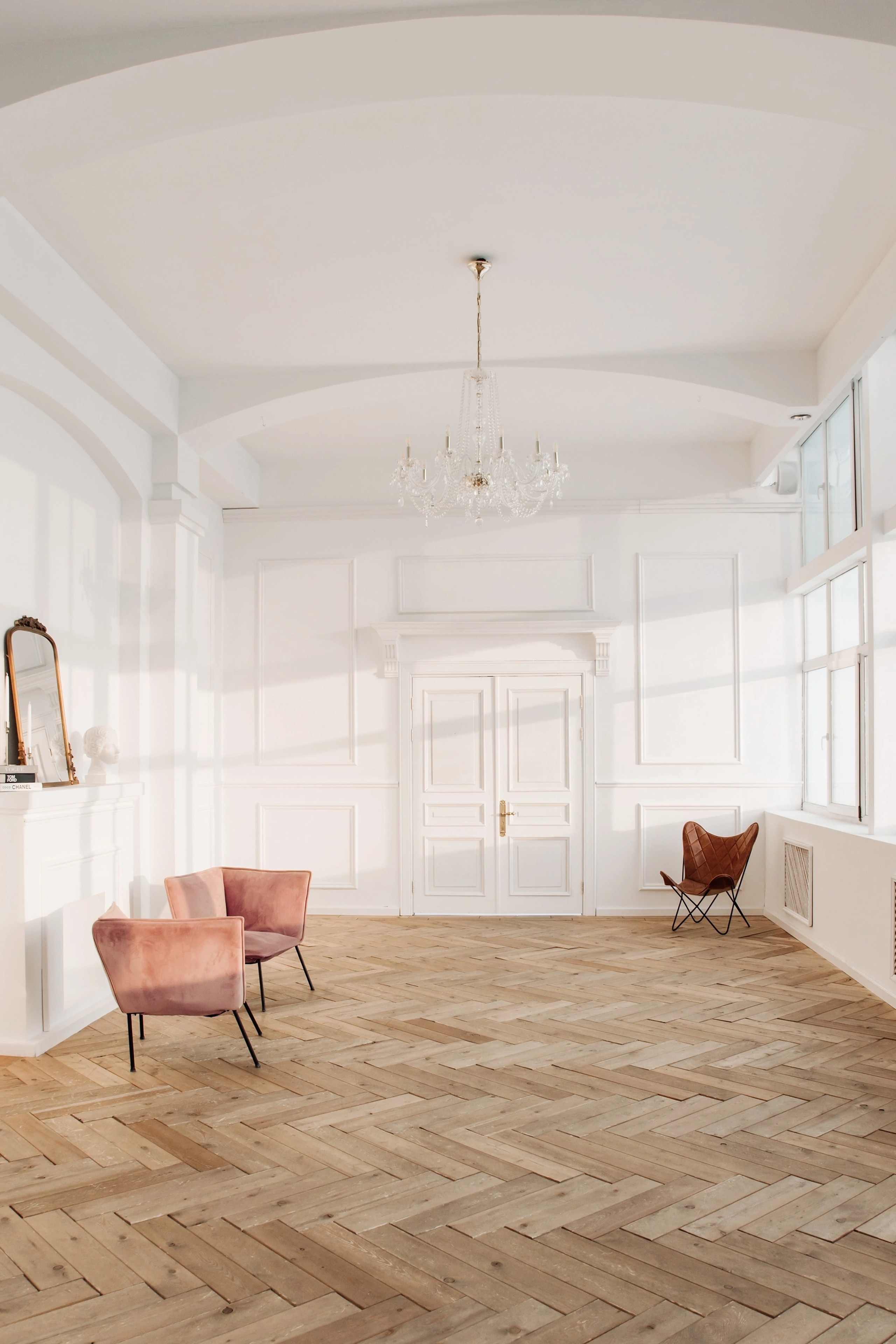 Зал Bohemia. Фото для маркетплейсов в самых сочных локациях города Сочи