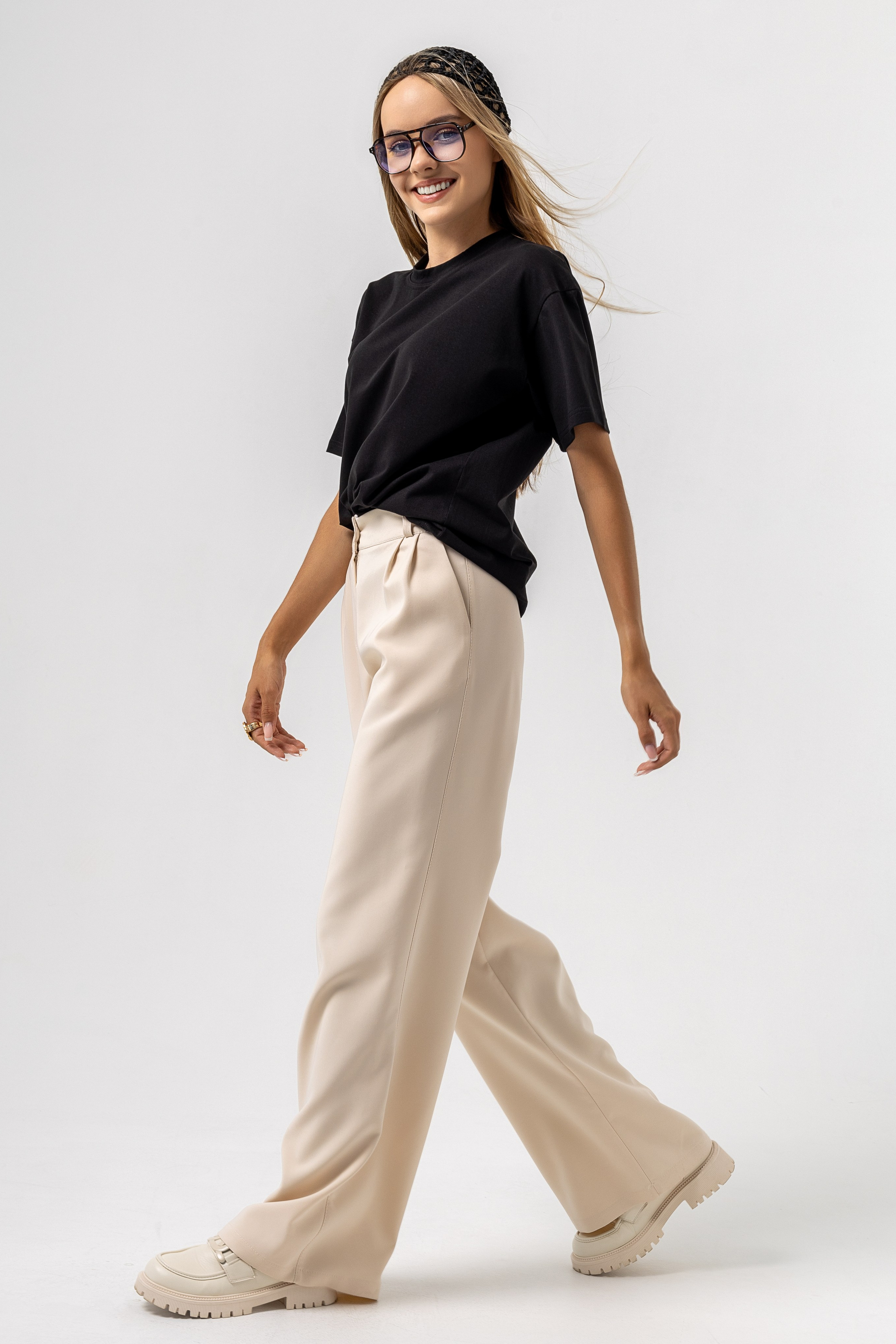 Футболки — Полина. Фото для маркетплейсов в самых сочных локациях города Сочи