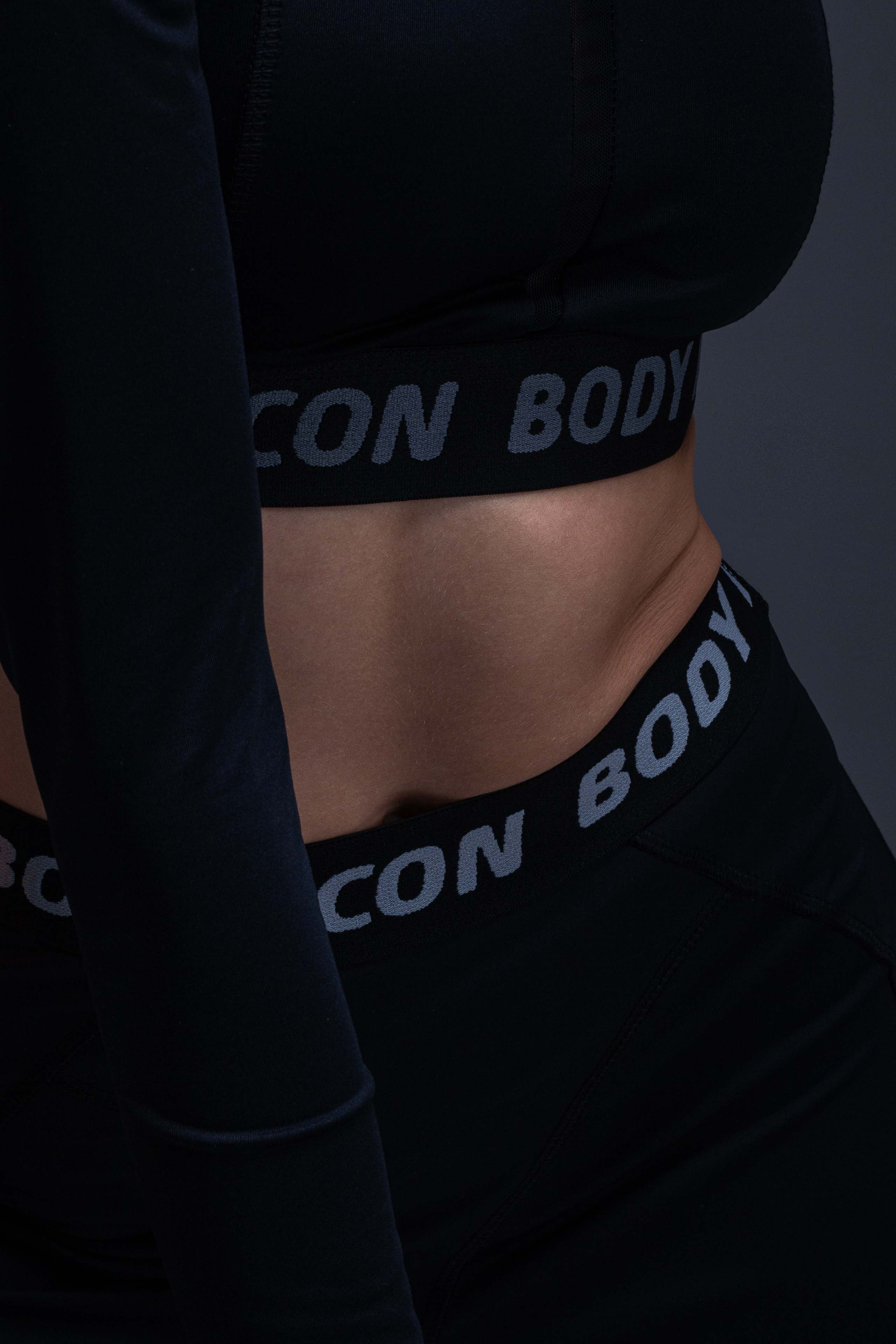 Костюм — Вика. Фото для маркетплейсов в самых сочных локациях города Сочи