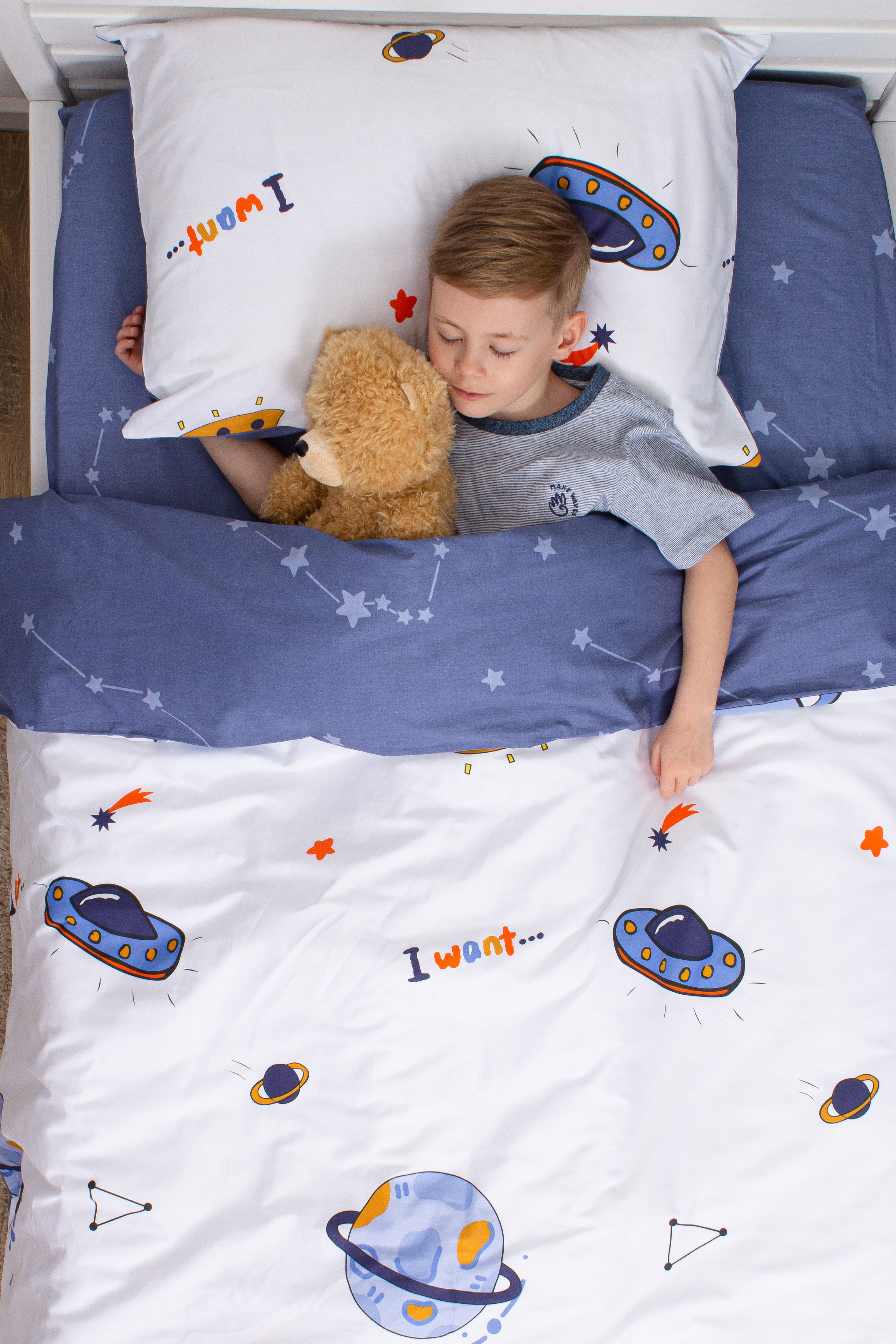 Постельное белье — Ваня. Фото для маркетплейсов в самых сочных локациях города Сочи