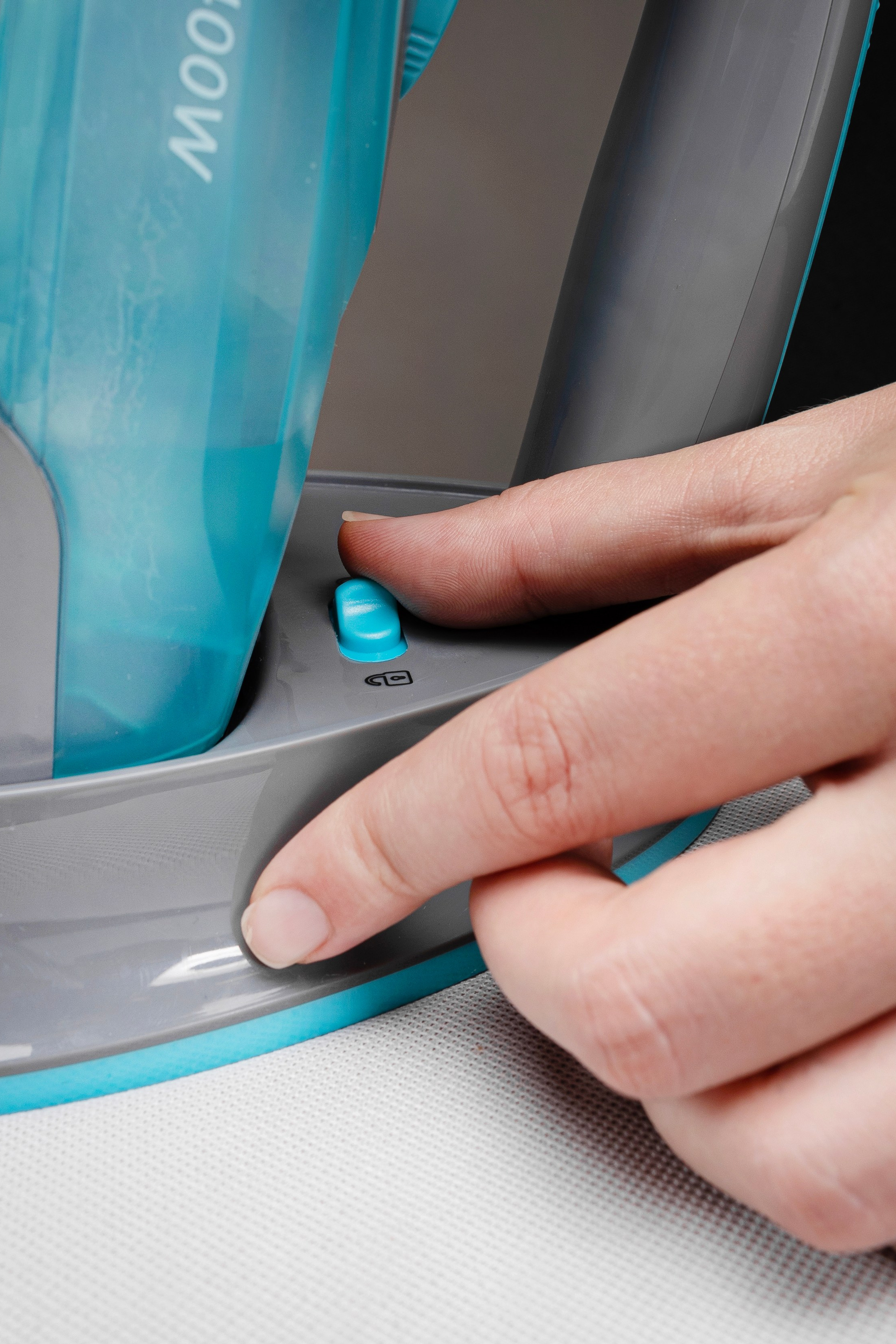 Утюг. Фото для маркетплейсов в самых сочных локациях города Сочи