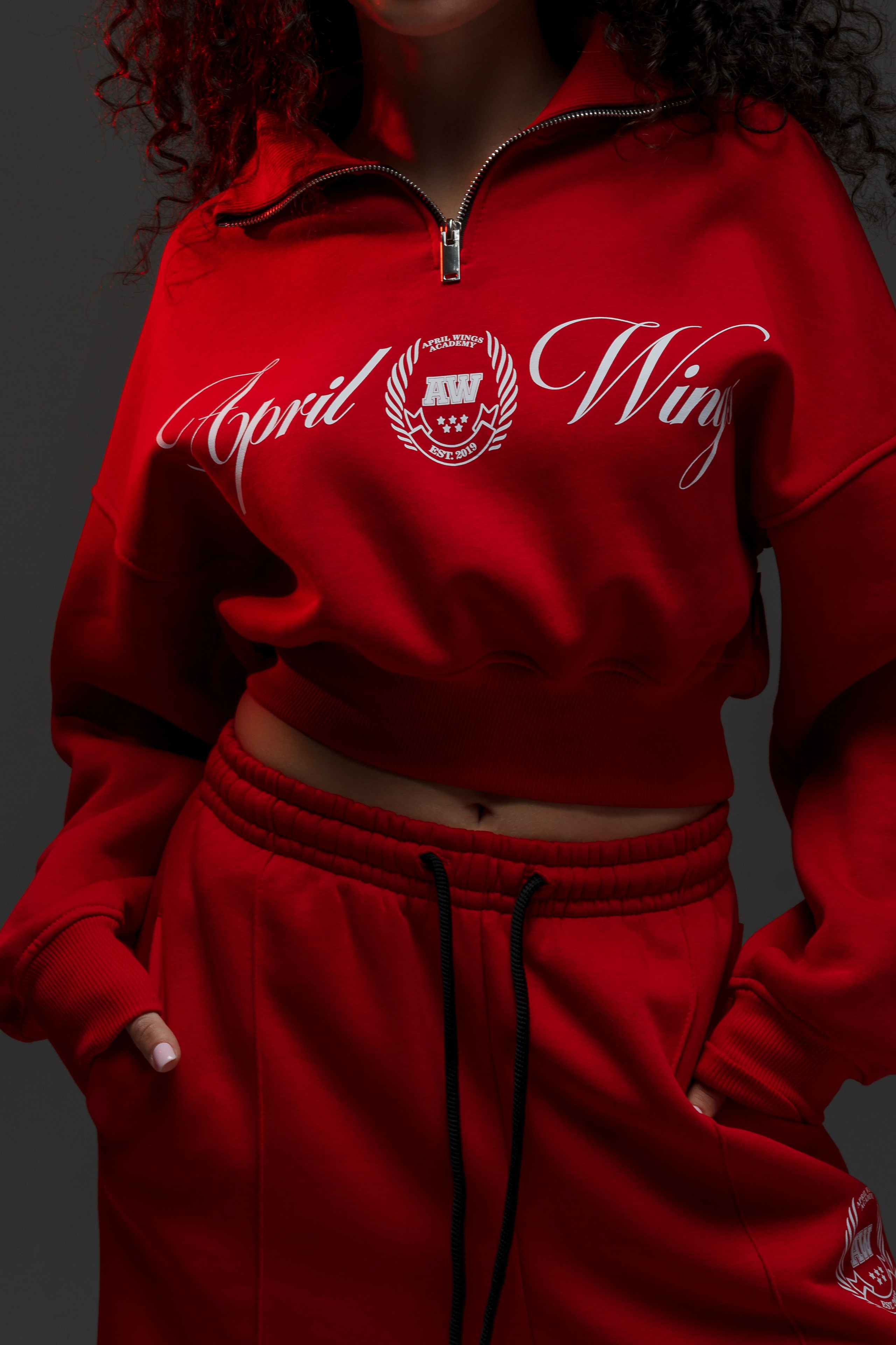 Костюм — Элана. Фото для маркетплейсов в самых сочных локациях города Сочи