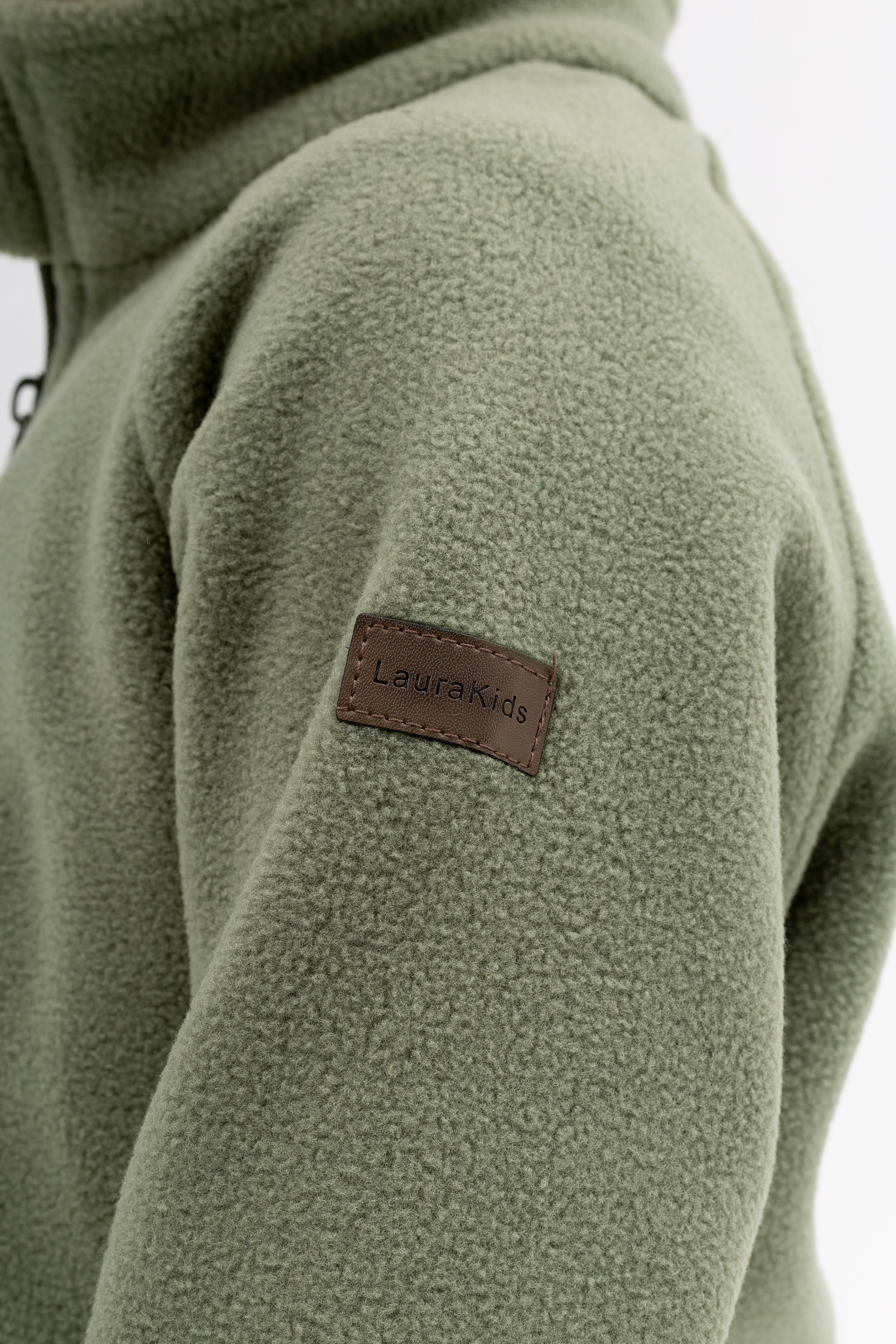 Костюм. Фото для маркетплейсов в самых сочных локациях города Сочи