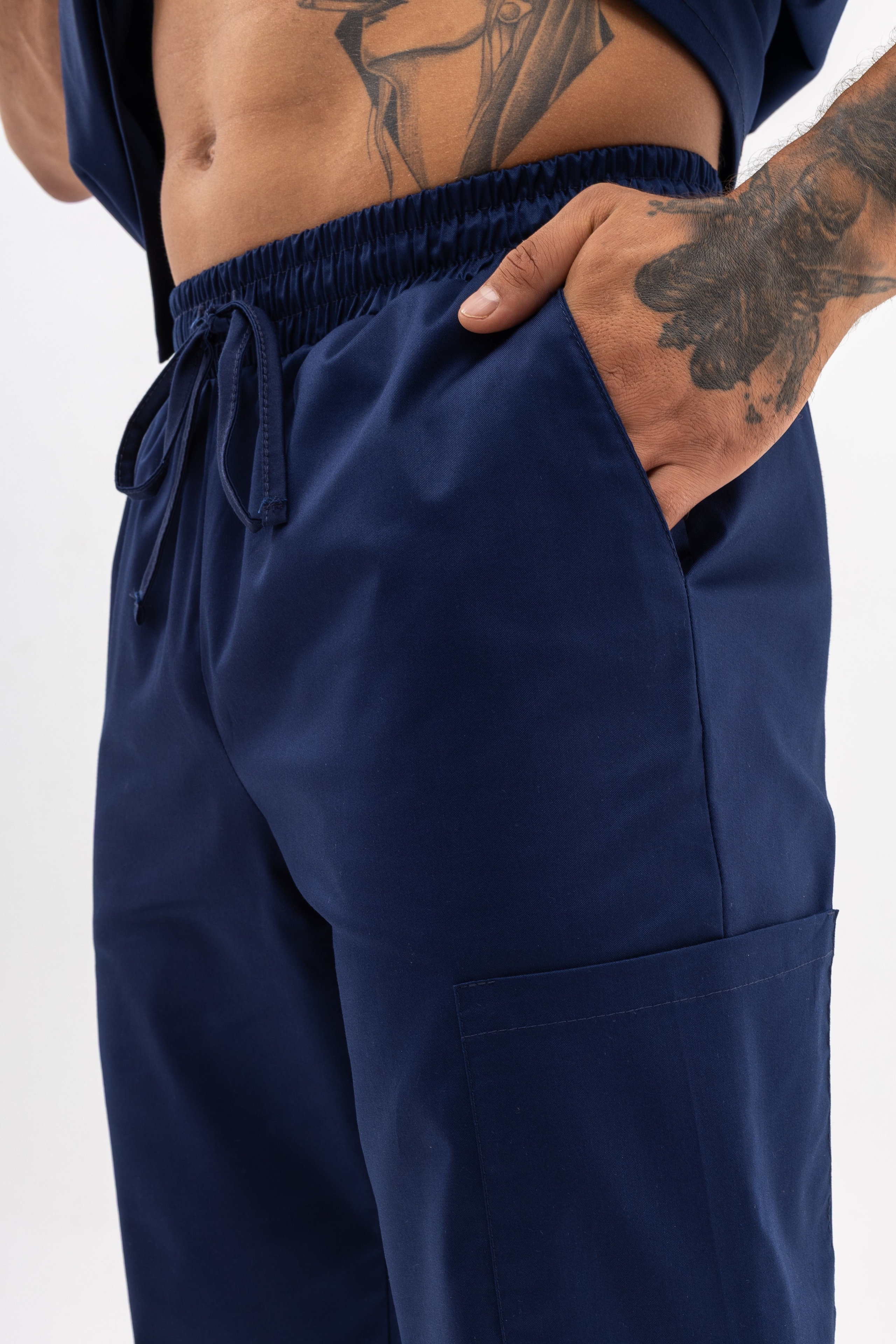 Мед костюм. Фото для маркетплейсов в самых сочных локациях города Сочи