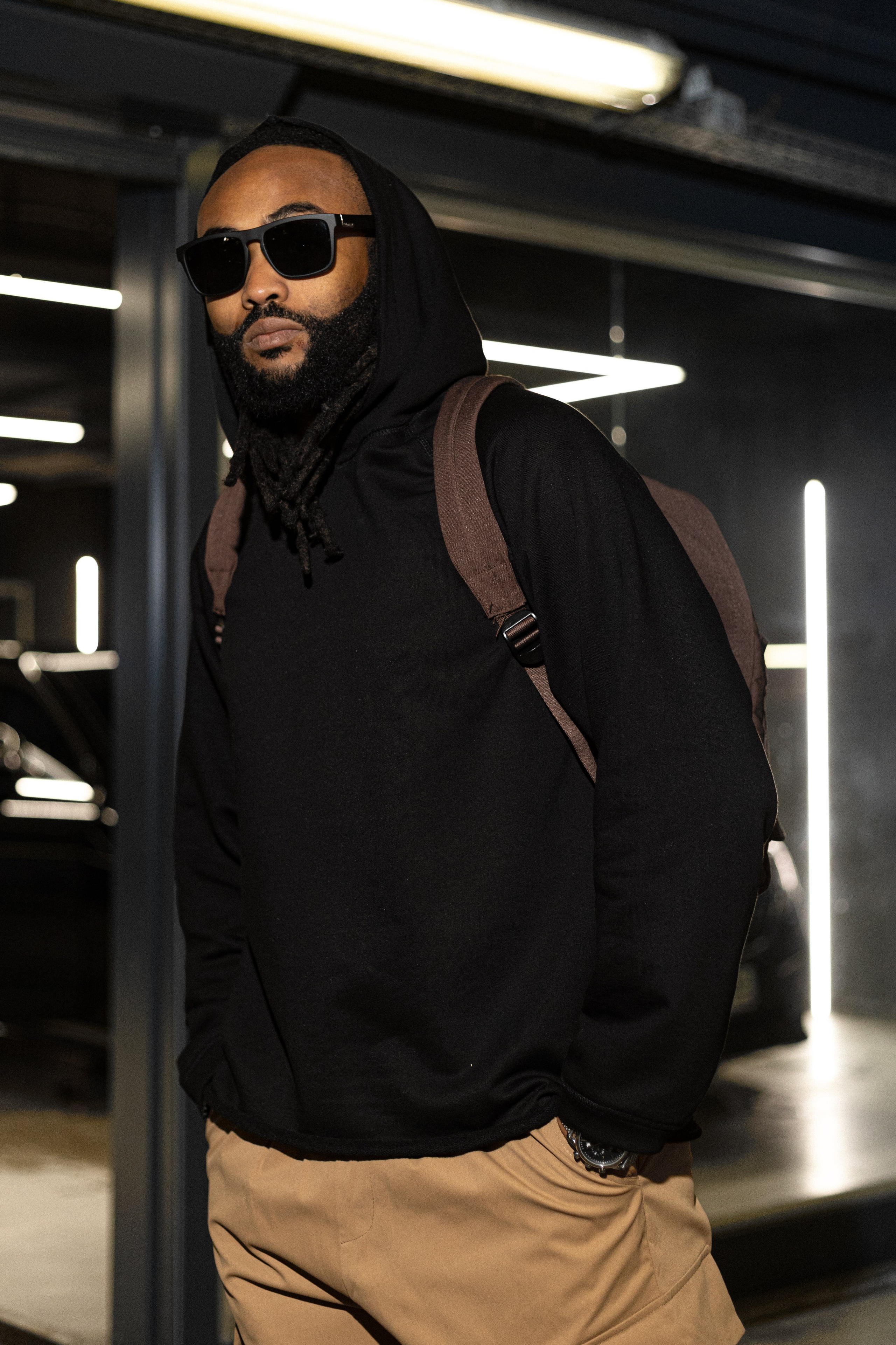 Худи. Фото для маркетплейсов в самых сочных локациях города Сочи