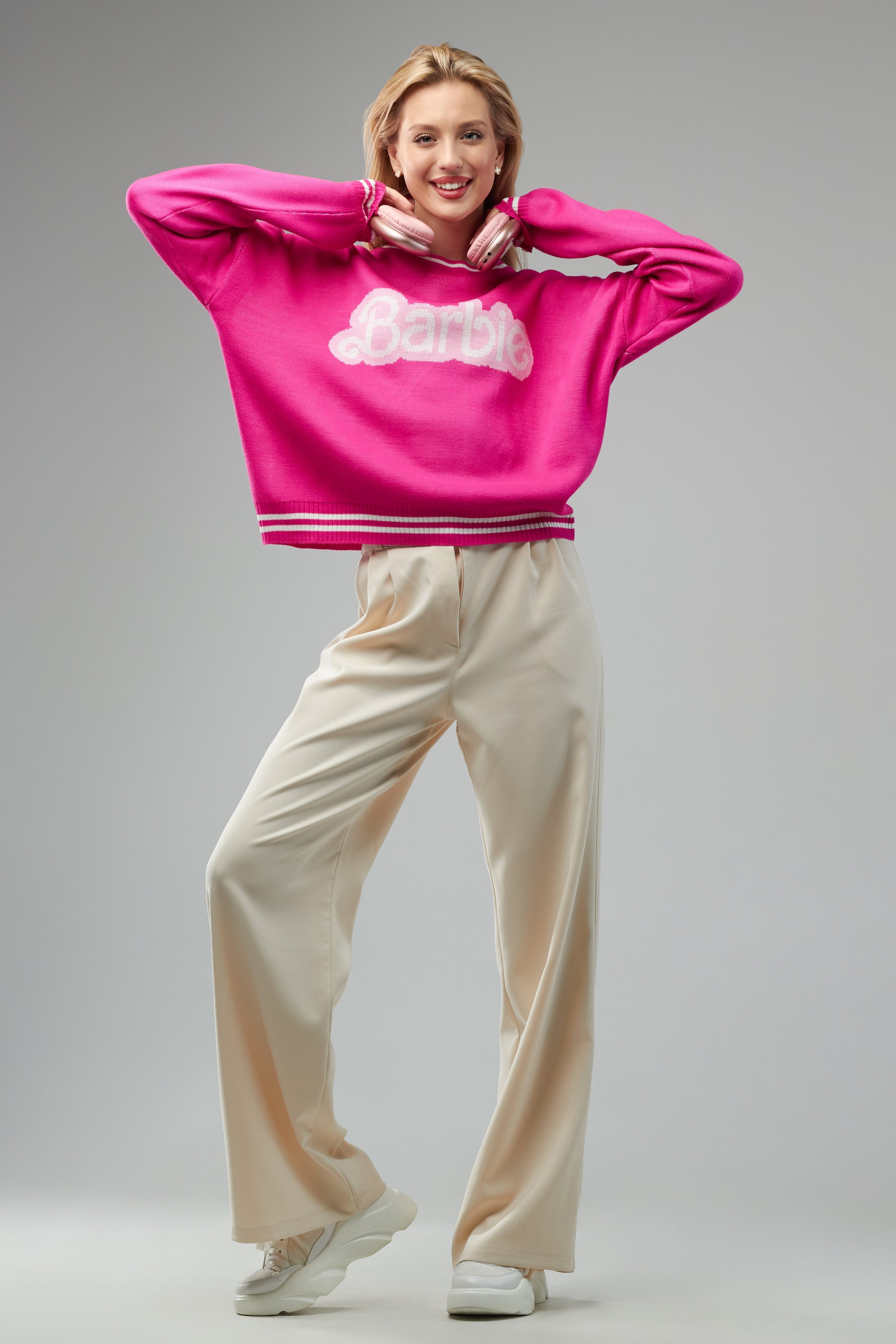 Свитер — Лиза. Фото для маркетплейсов в самых сочных локациях города Сочи